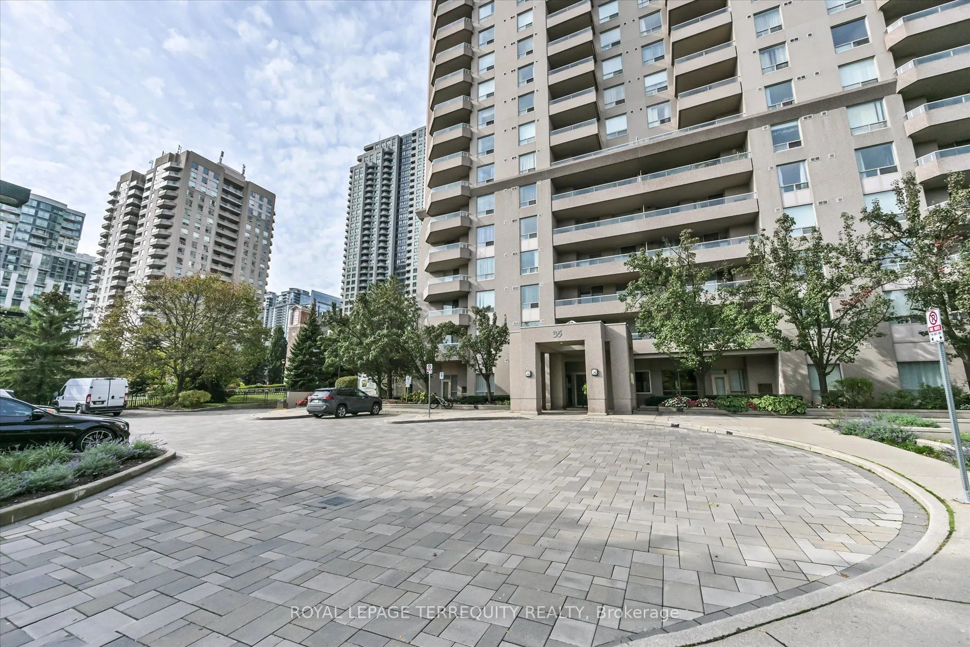35 Empress Avenue #1508