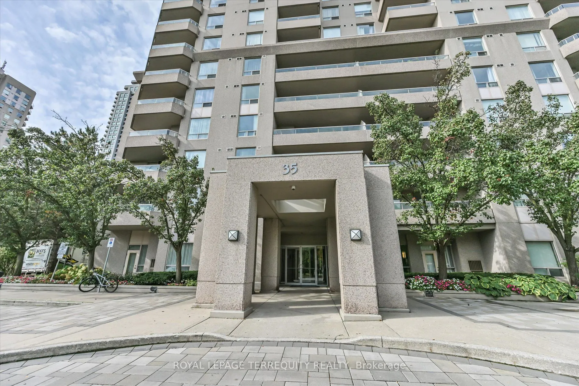 35 Empress Avenue #1508