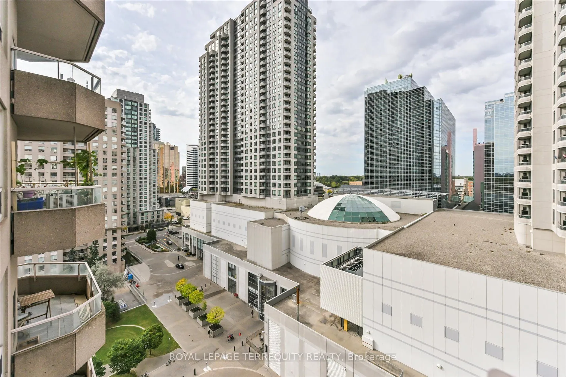 35 Empress Avenue #1508