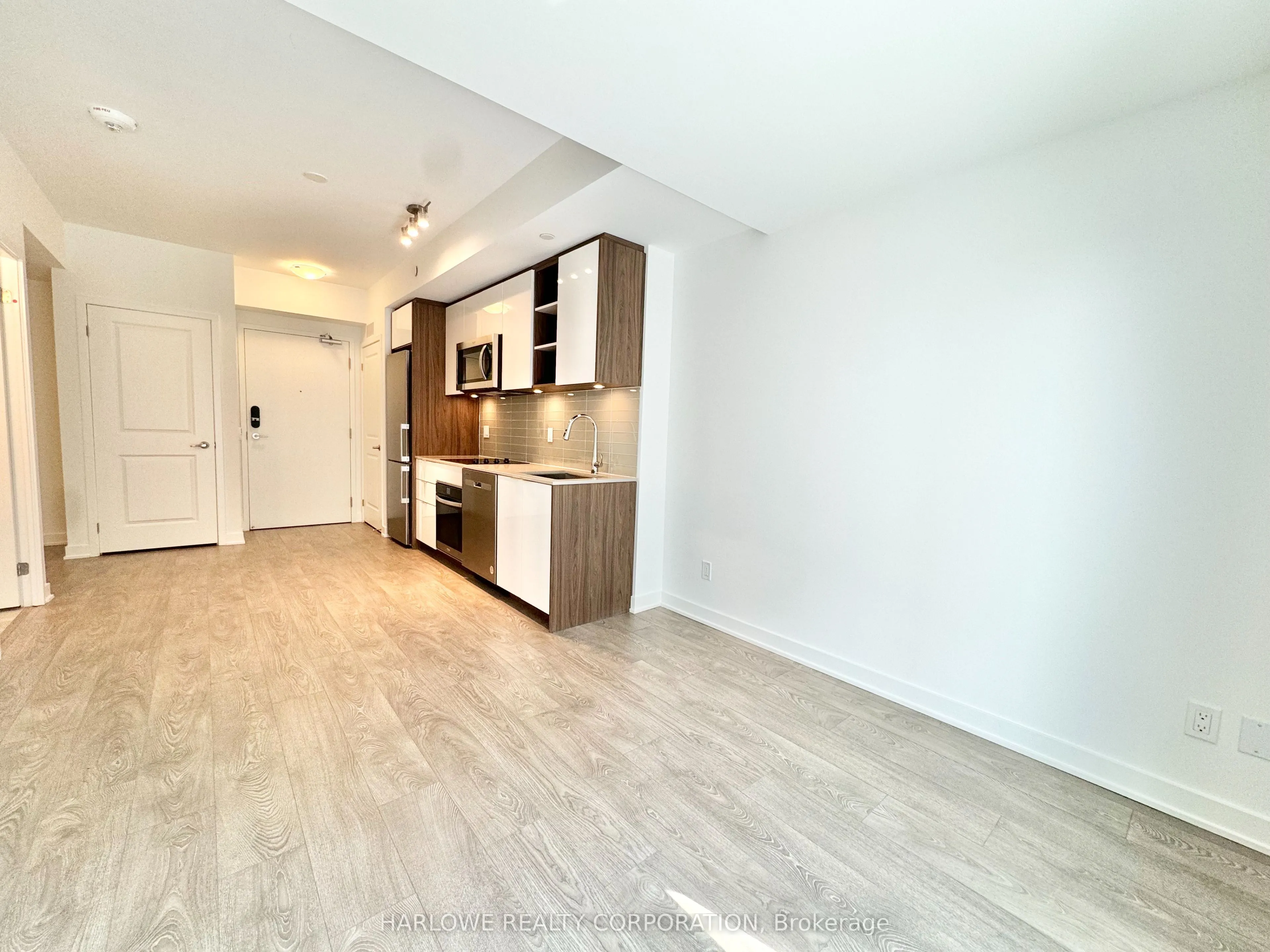 543 Richmond Street W #1227