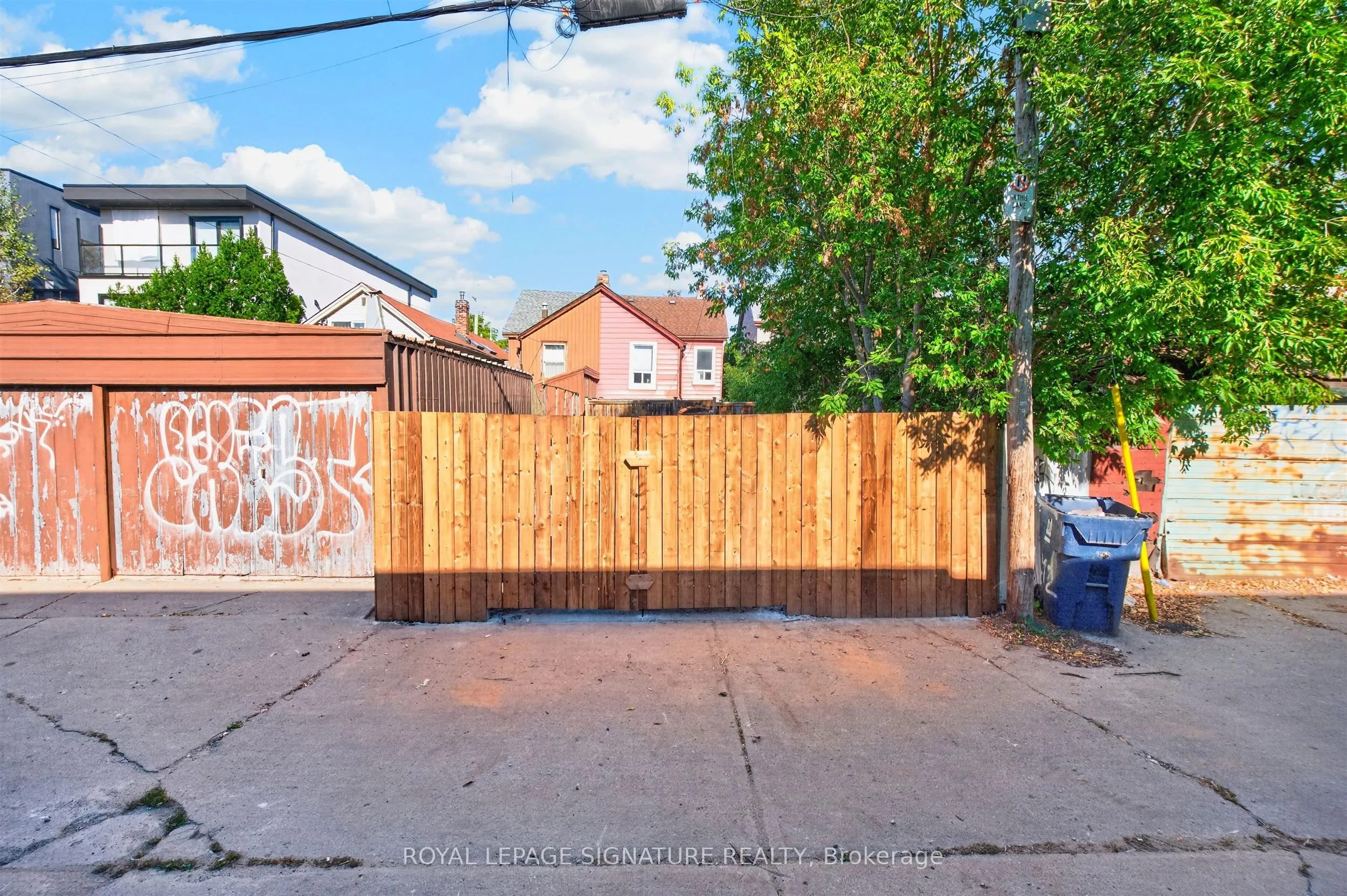 212 Lippincott Street