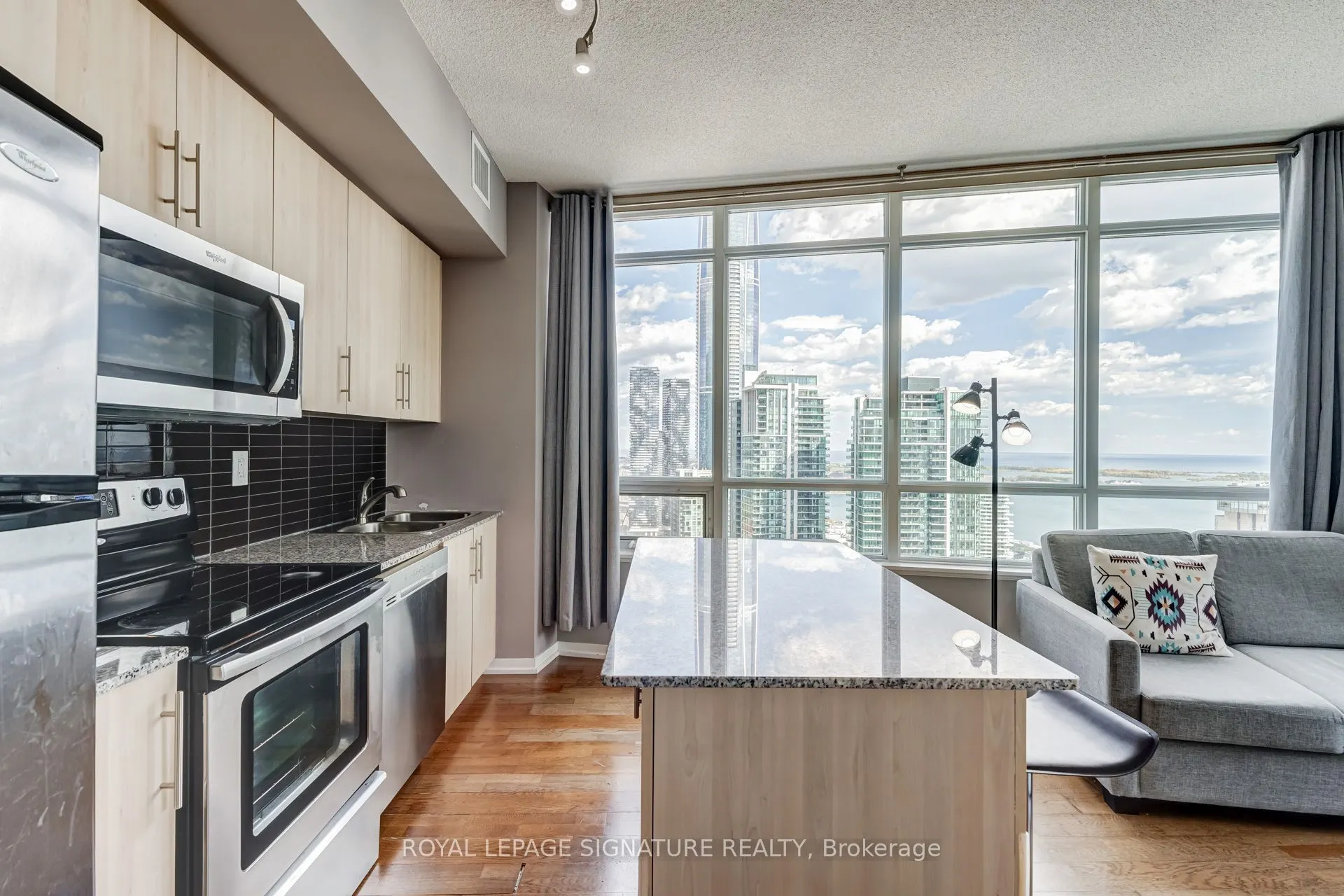 65 Bremner Boulevard #4310
