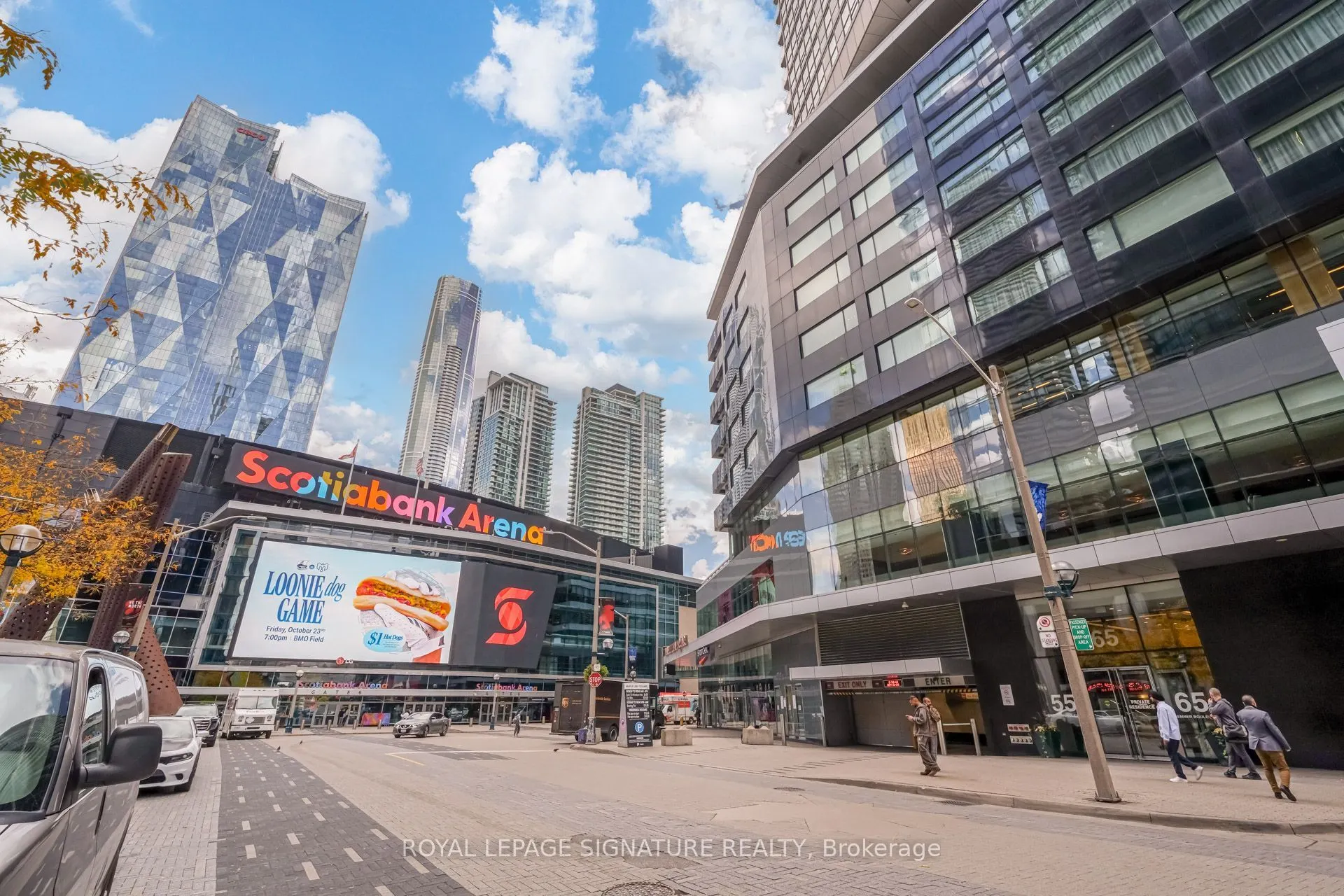 65 Bremner Boulevard #4310