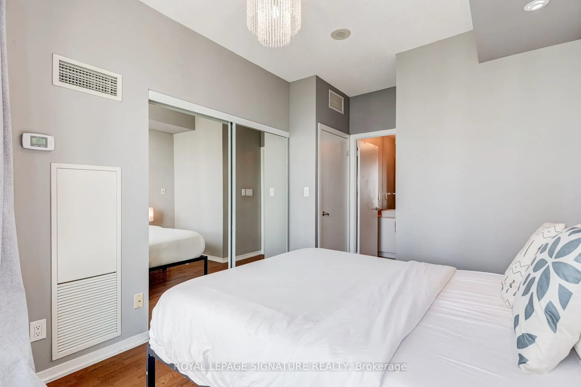 65 Bremner Boulevard #4310