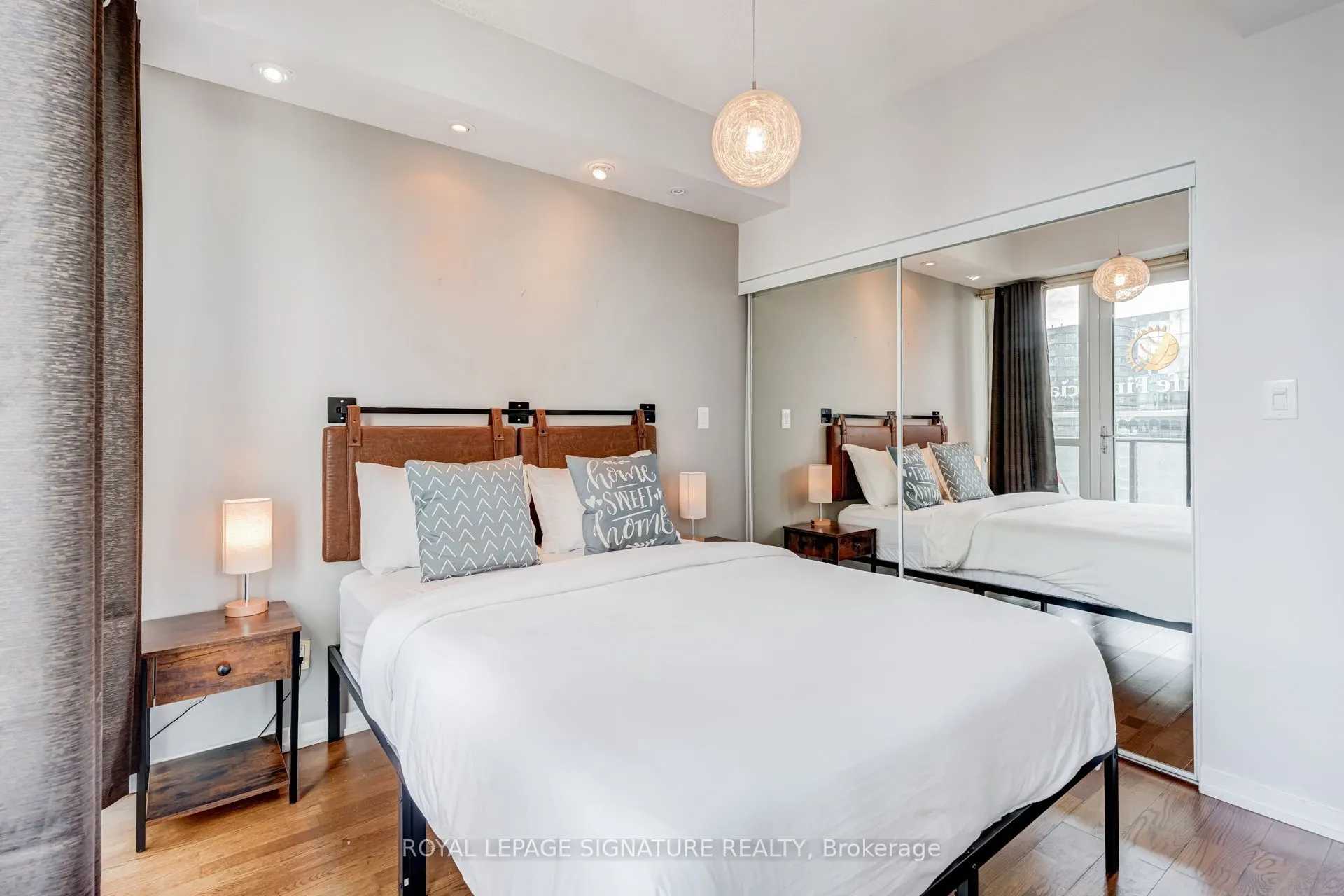65 Bremner Boulevard #4310