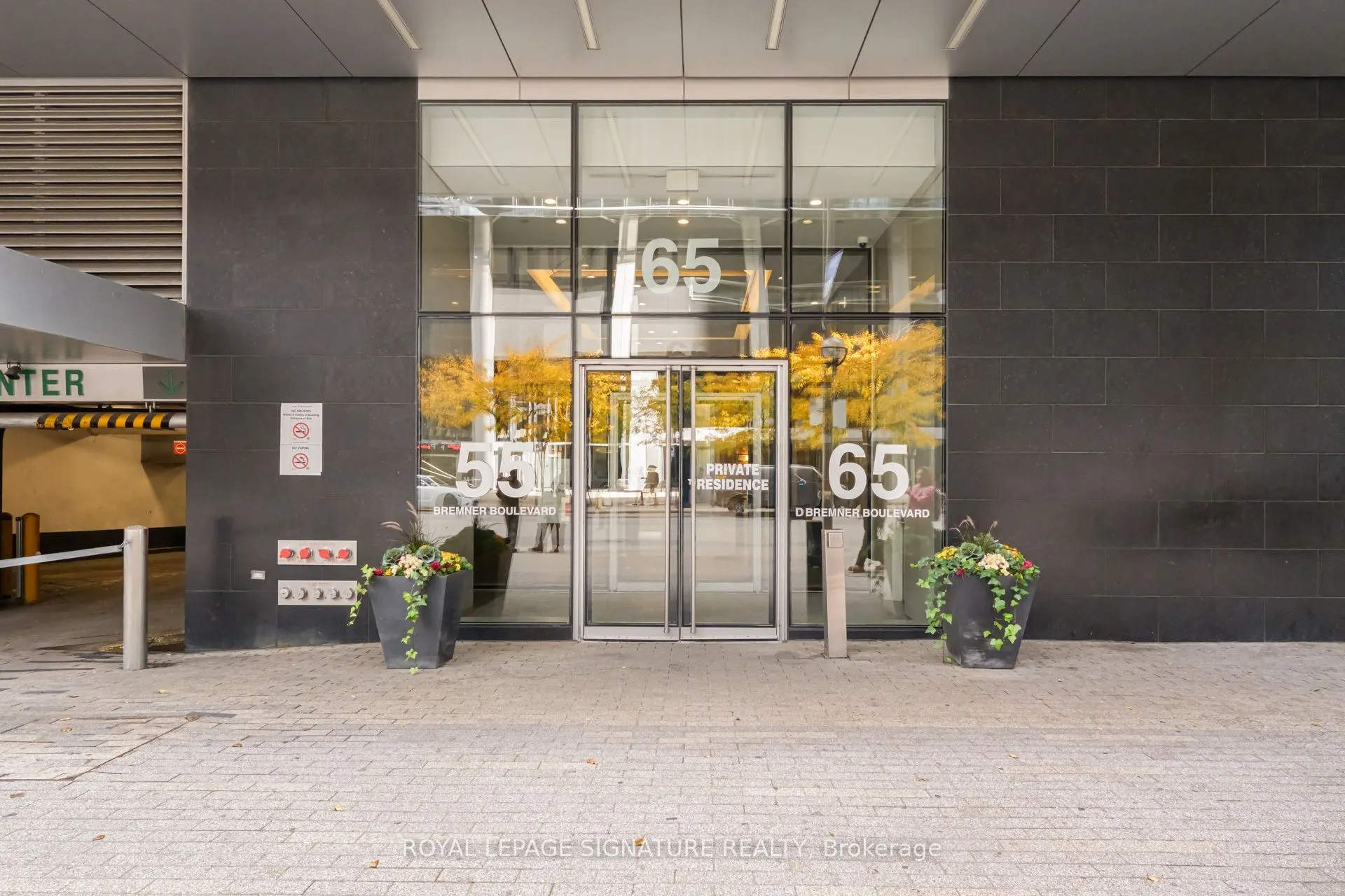 65 Bremner Boulevard #4310