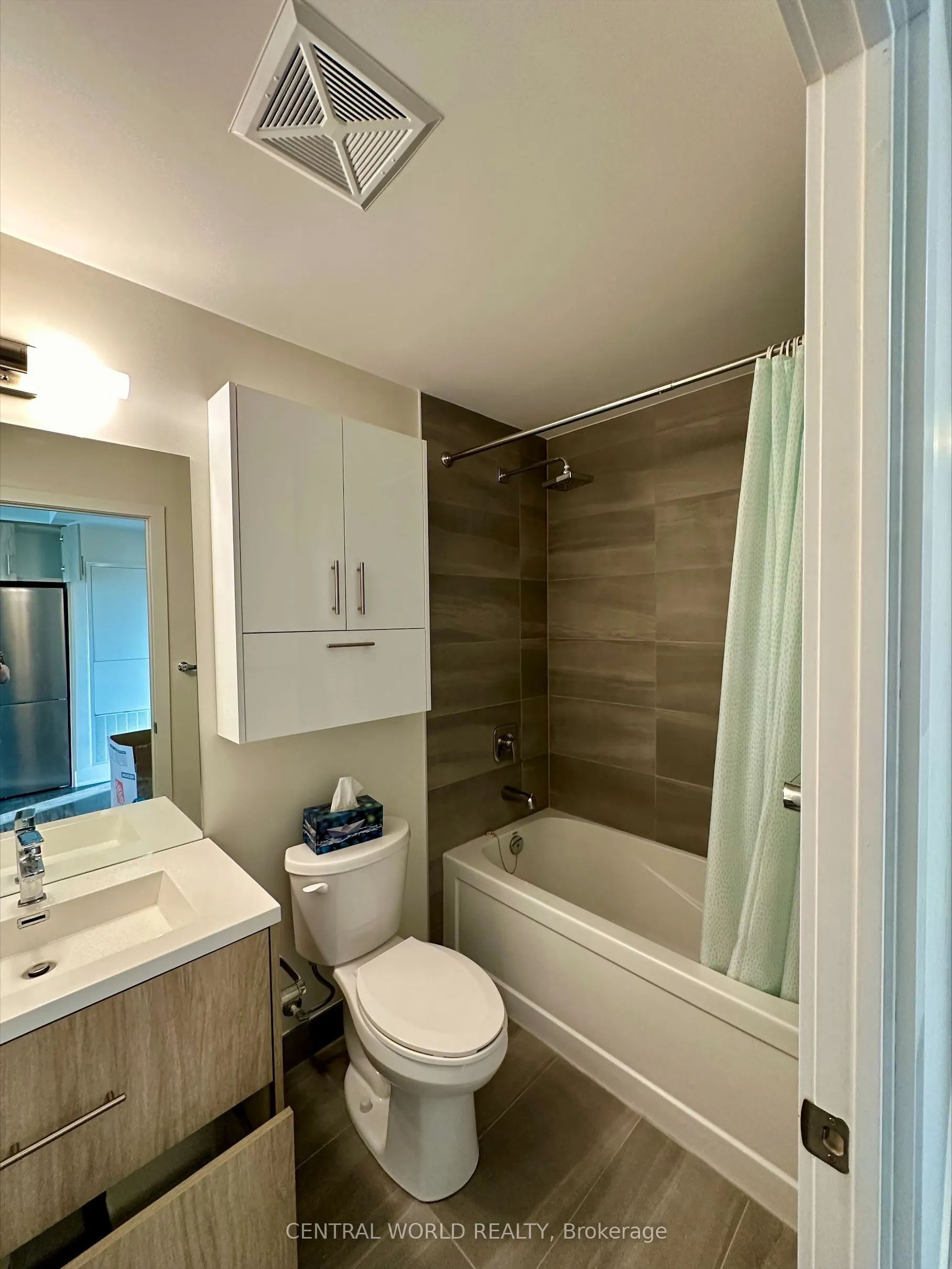 188 Fairview Mall Drive #611