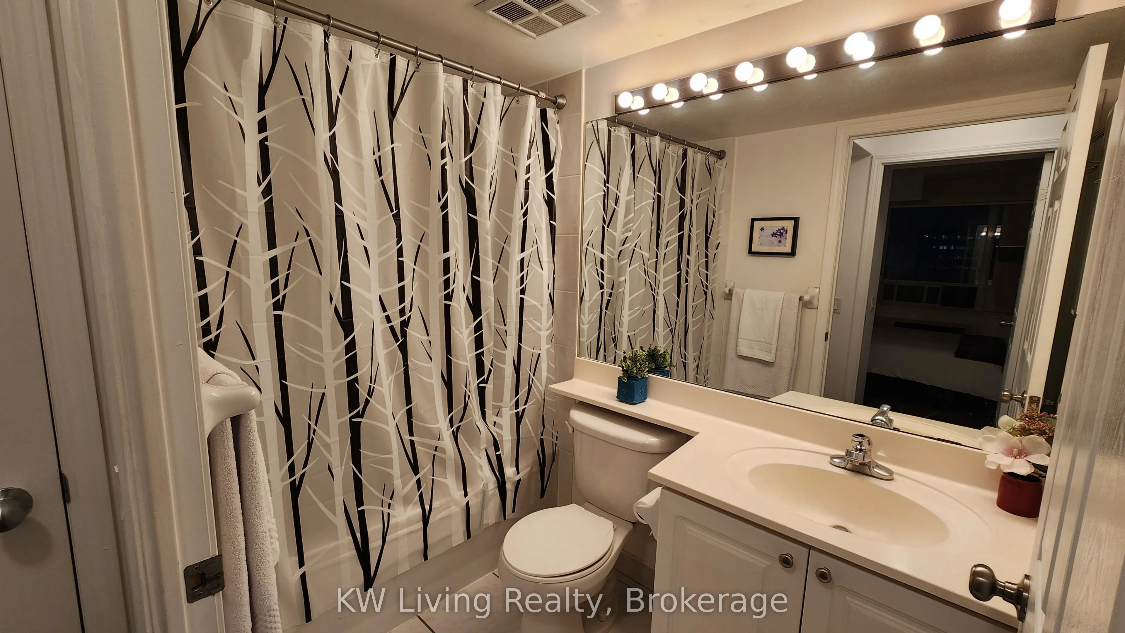 155 Beecroft Road #1601