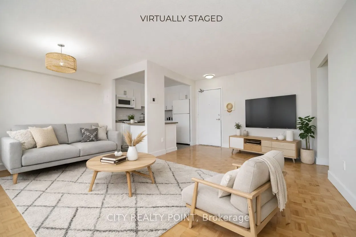 666 Spadina Avenue #404
