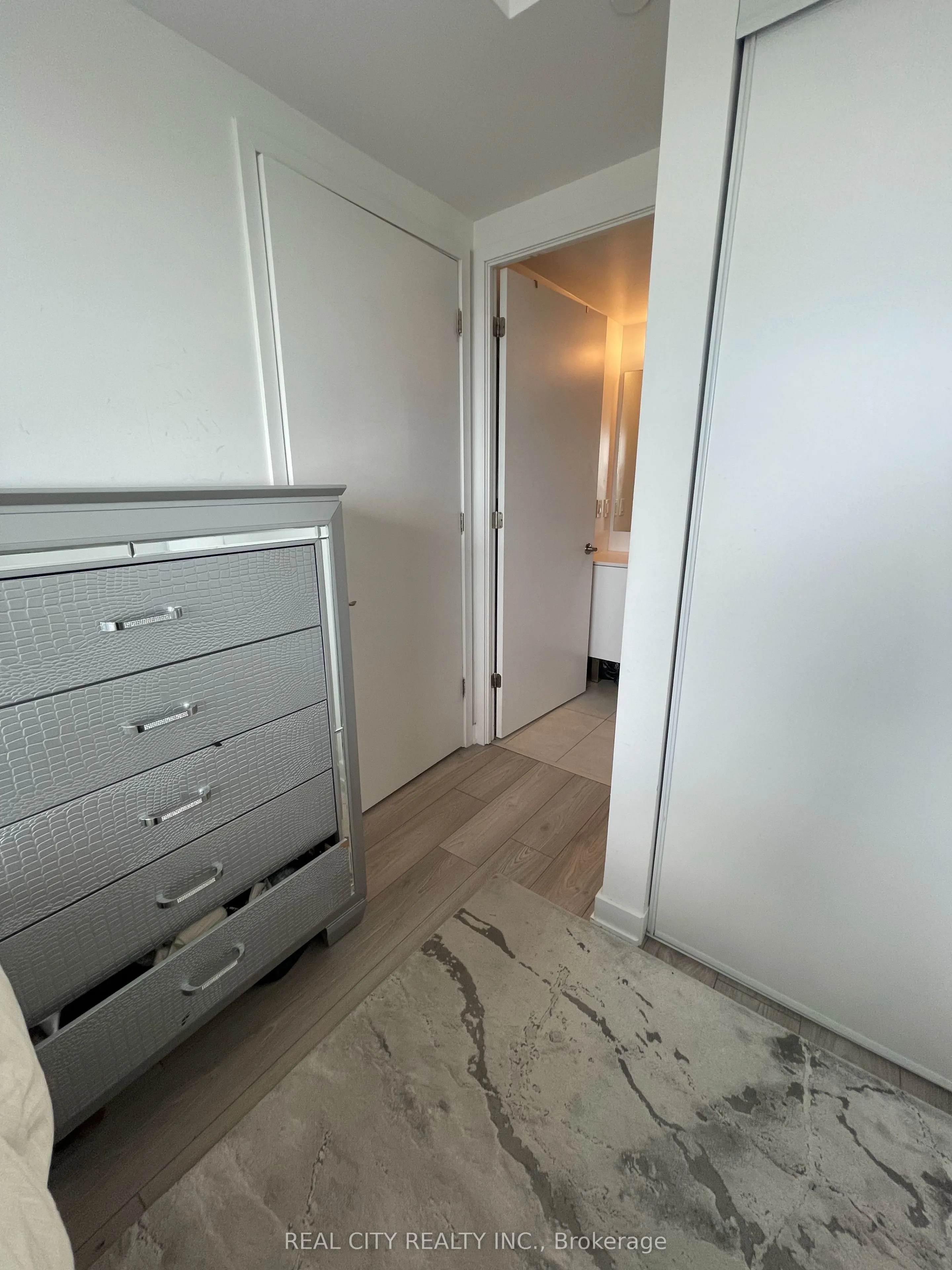 8 Tippett Road #808
