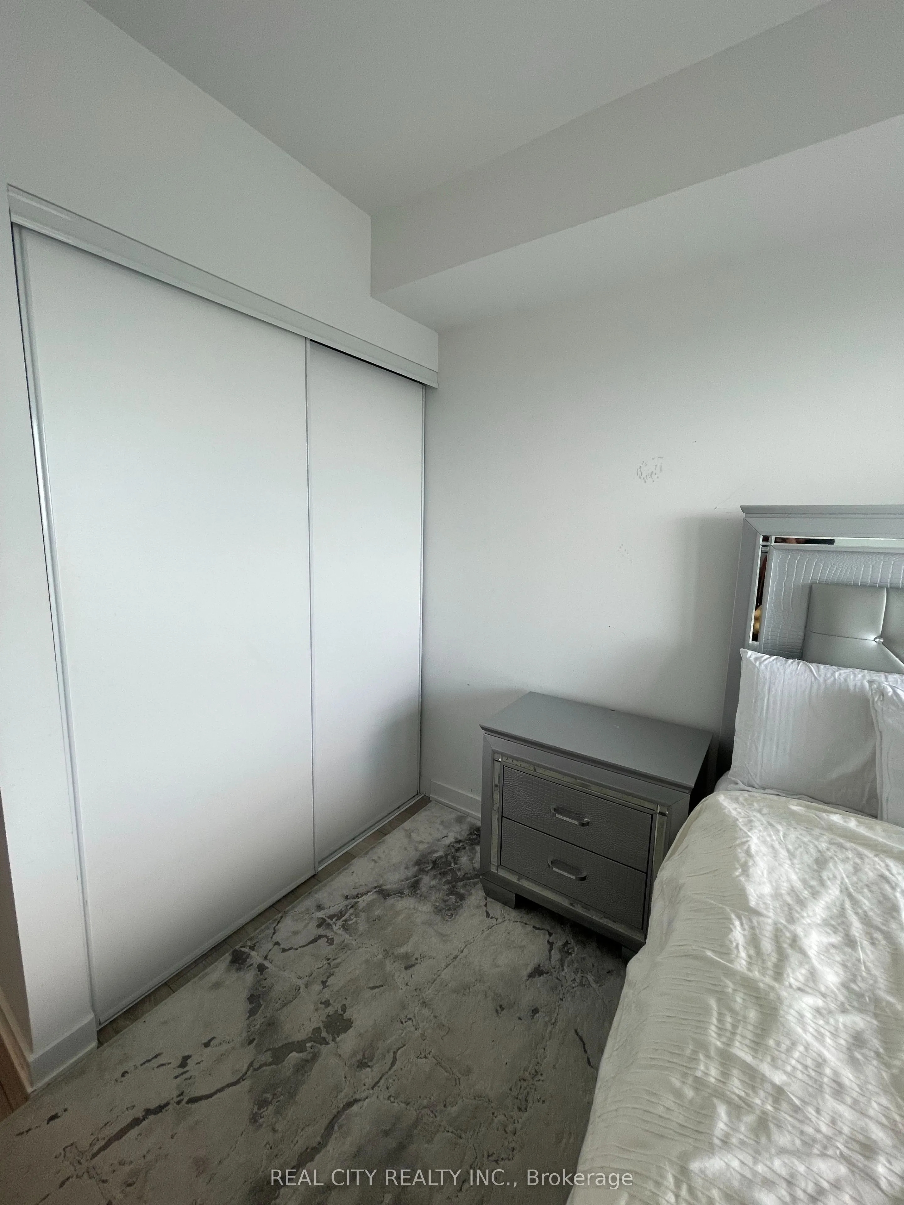 8 Tippett Road #808