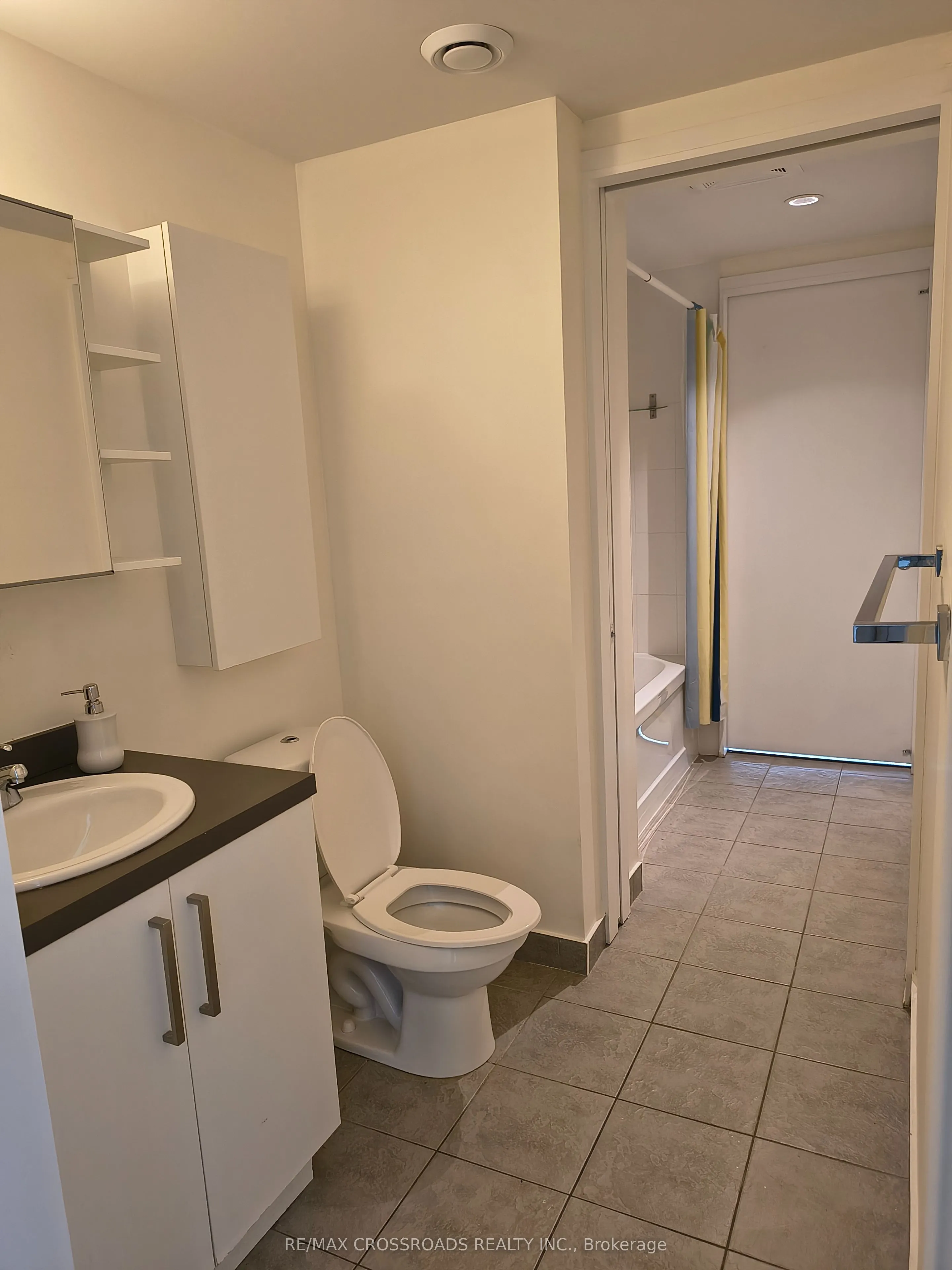 12 York Street #1104