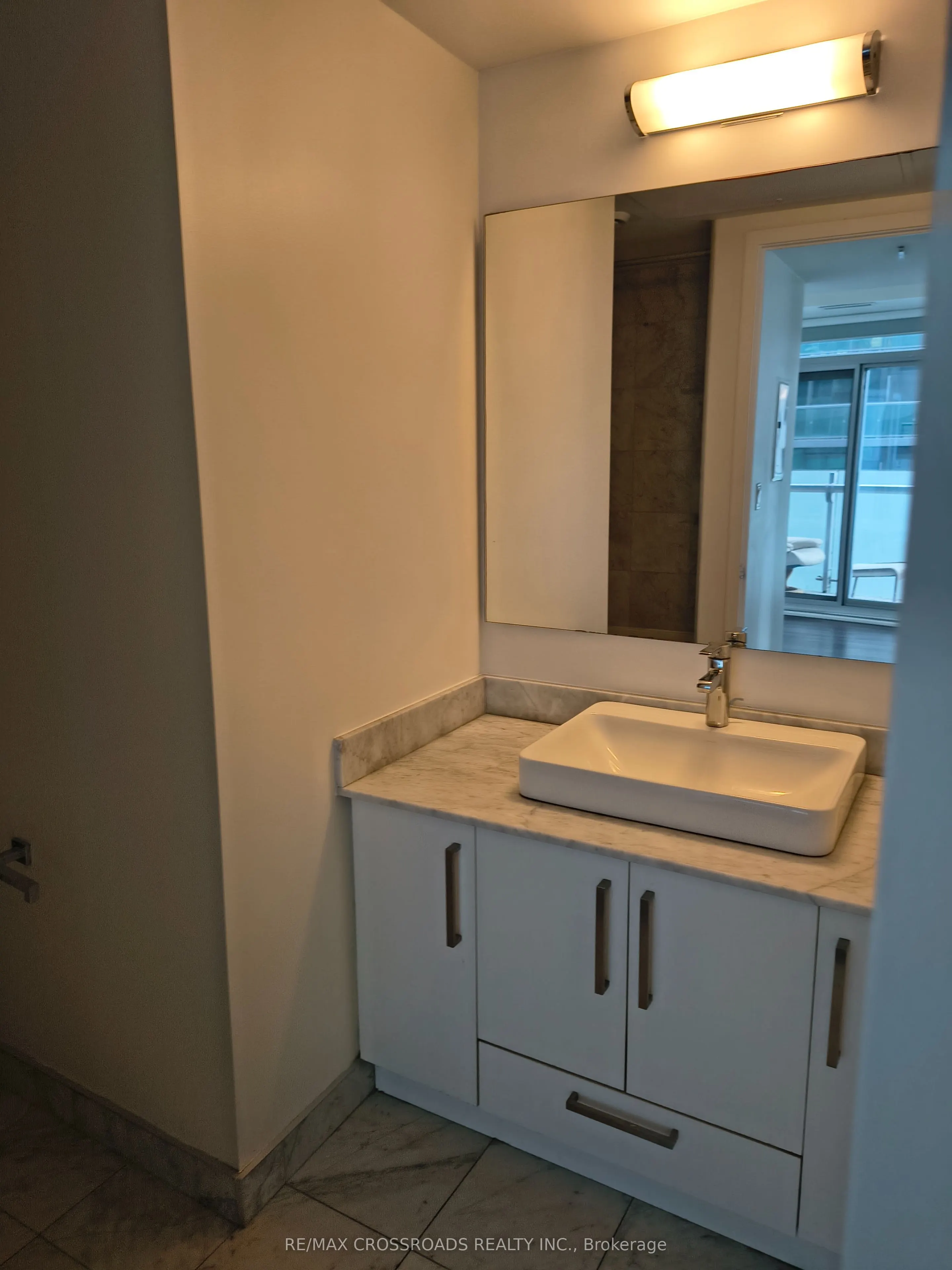 12 York Street #1104