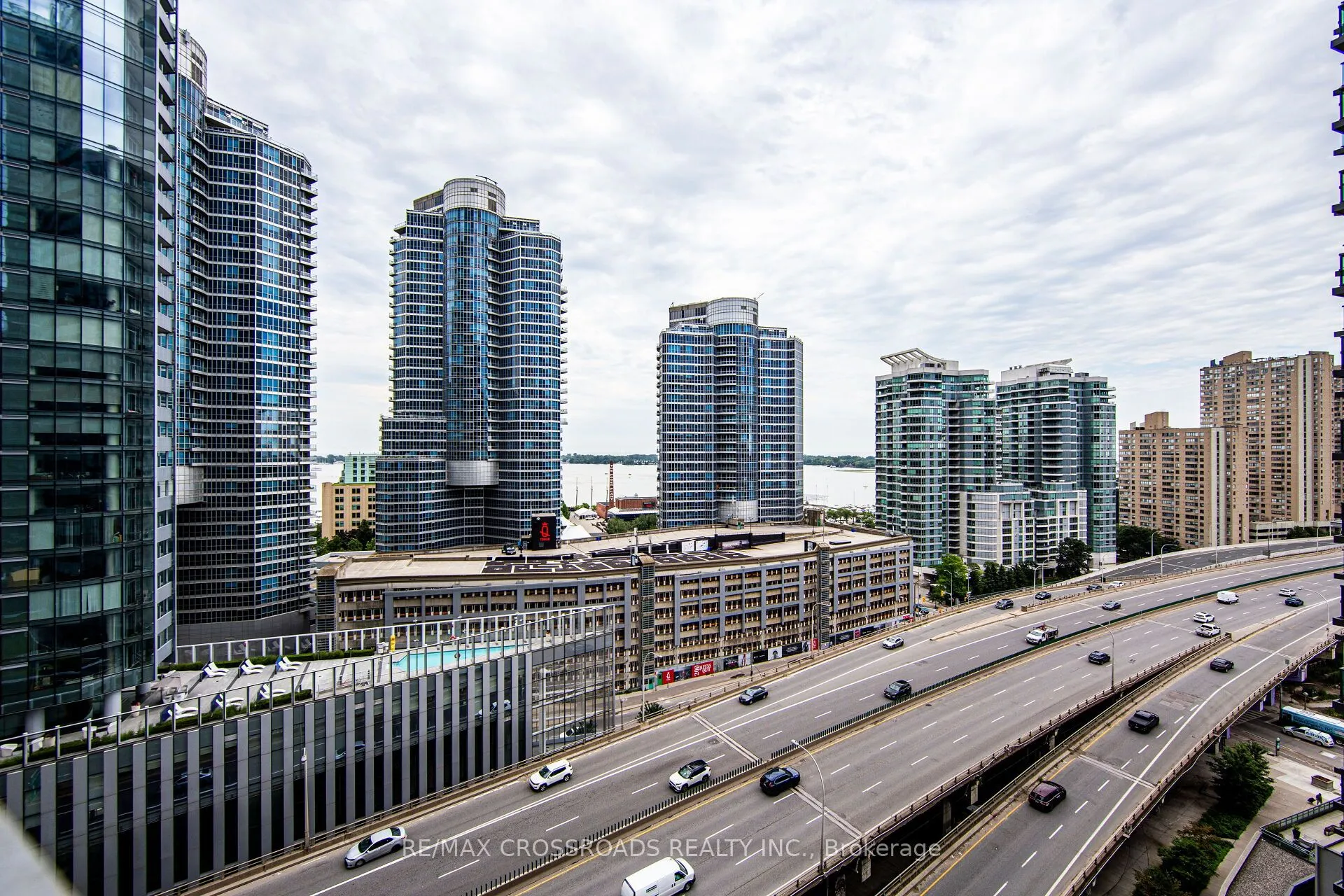 12 York Street #1104