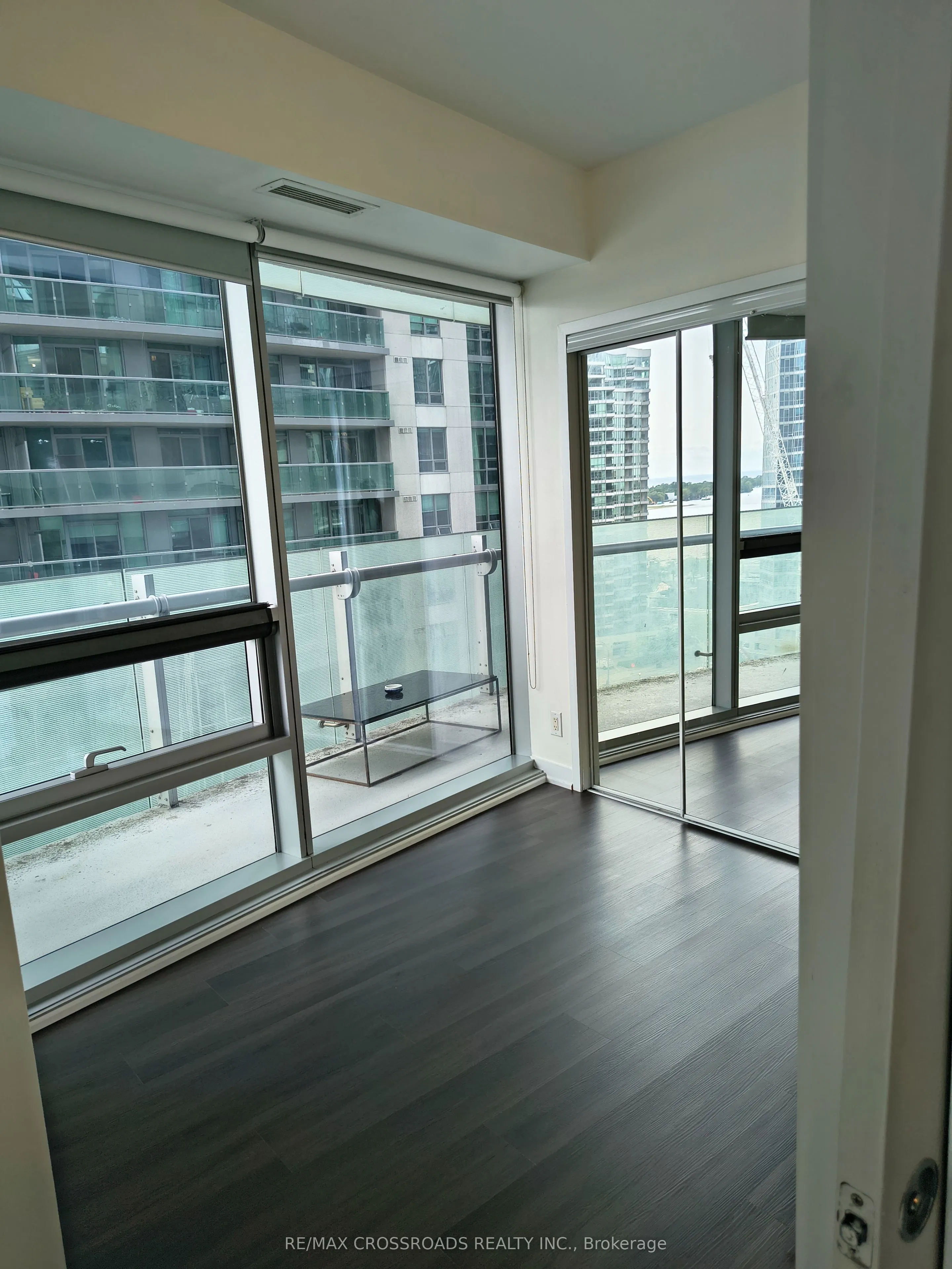 12 York Street #1104