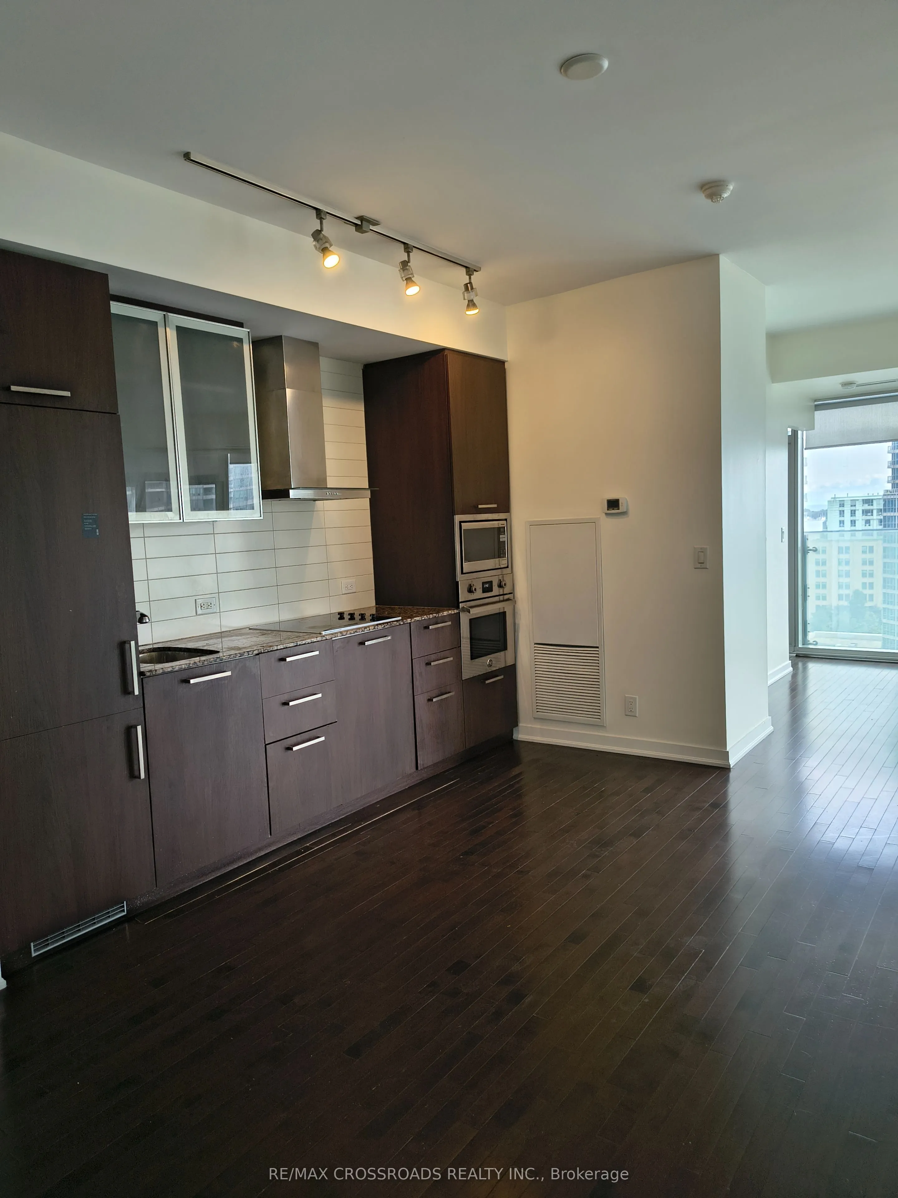 12 York Street #1104