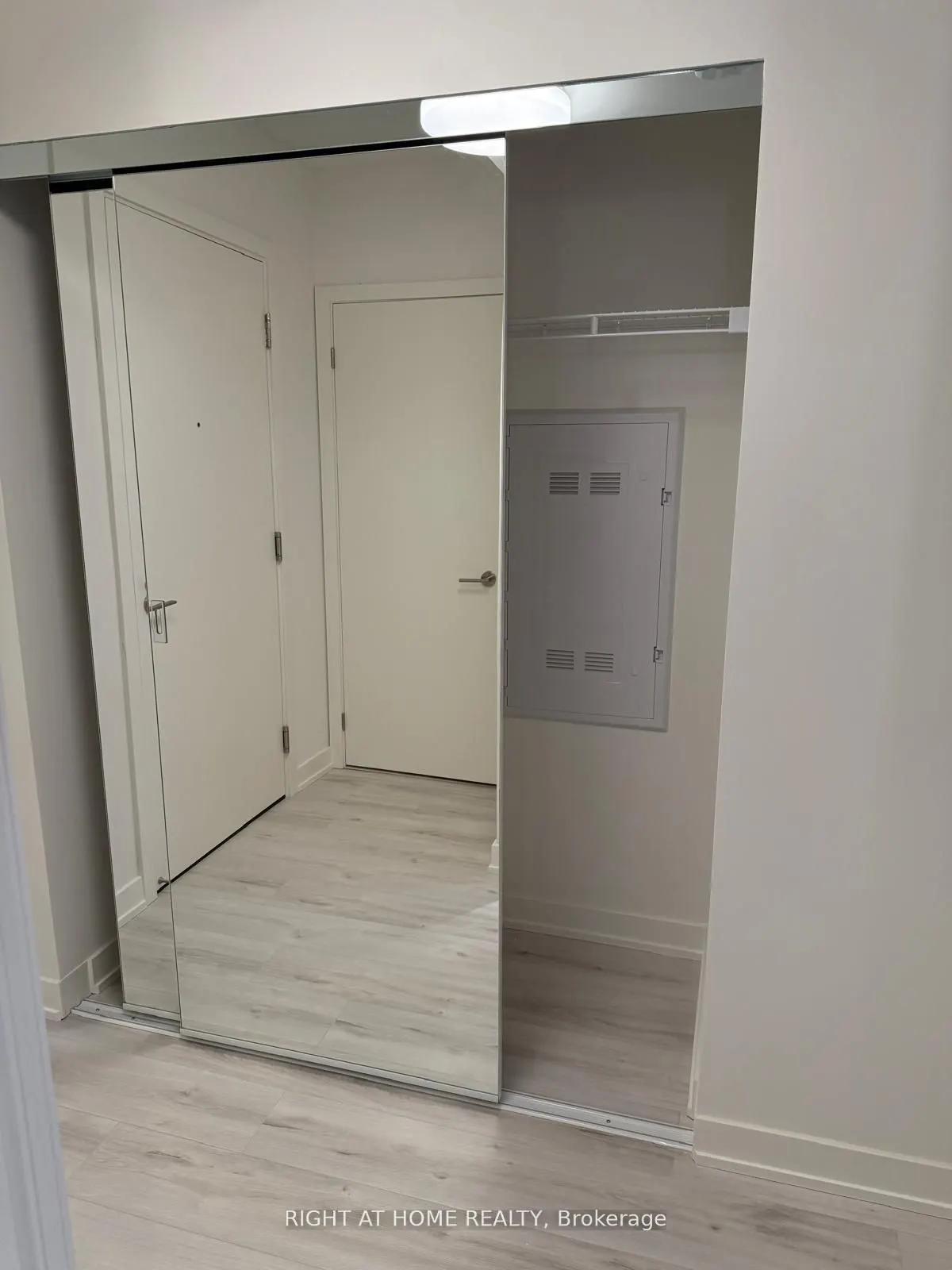 110 Broadway Avenue #513