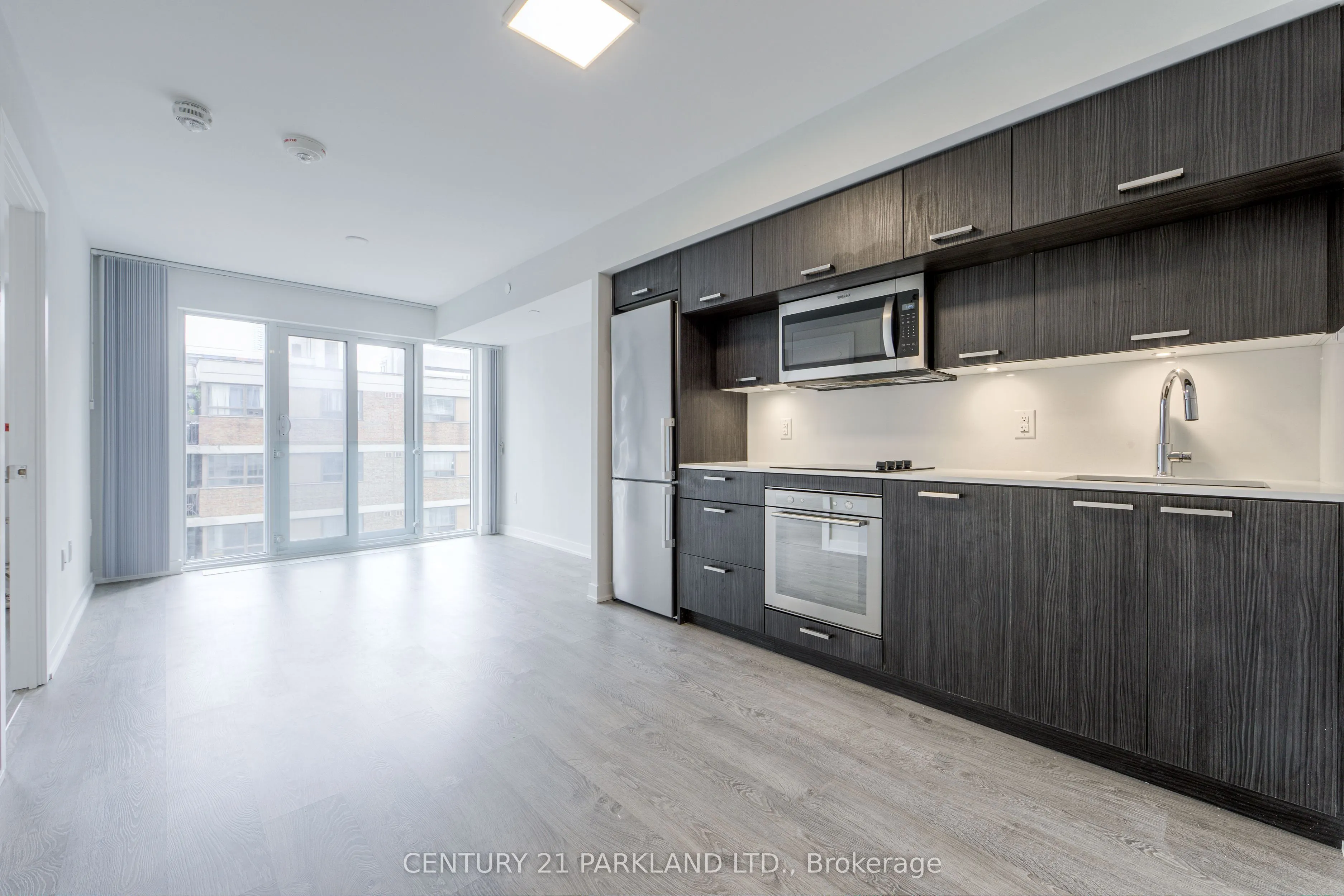 50 McCaul Street #607