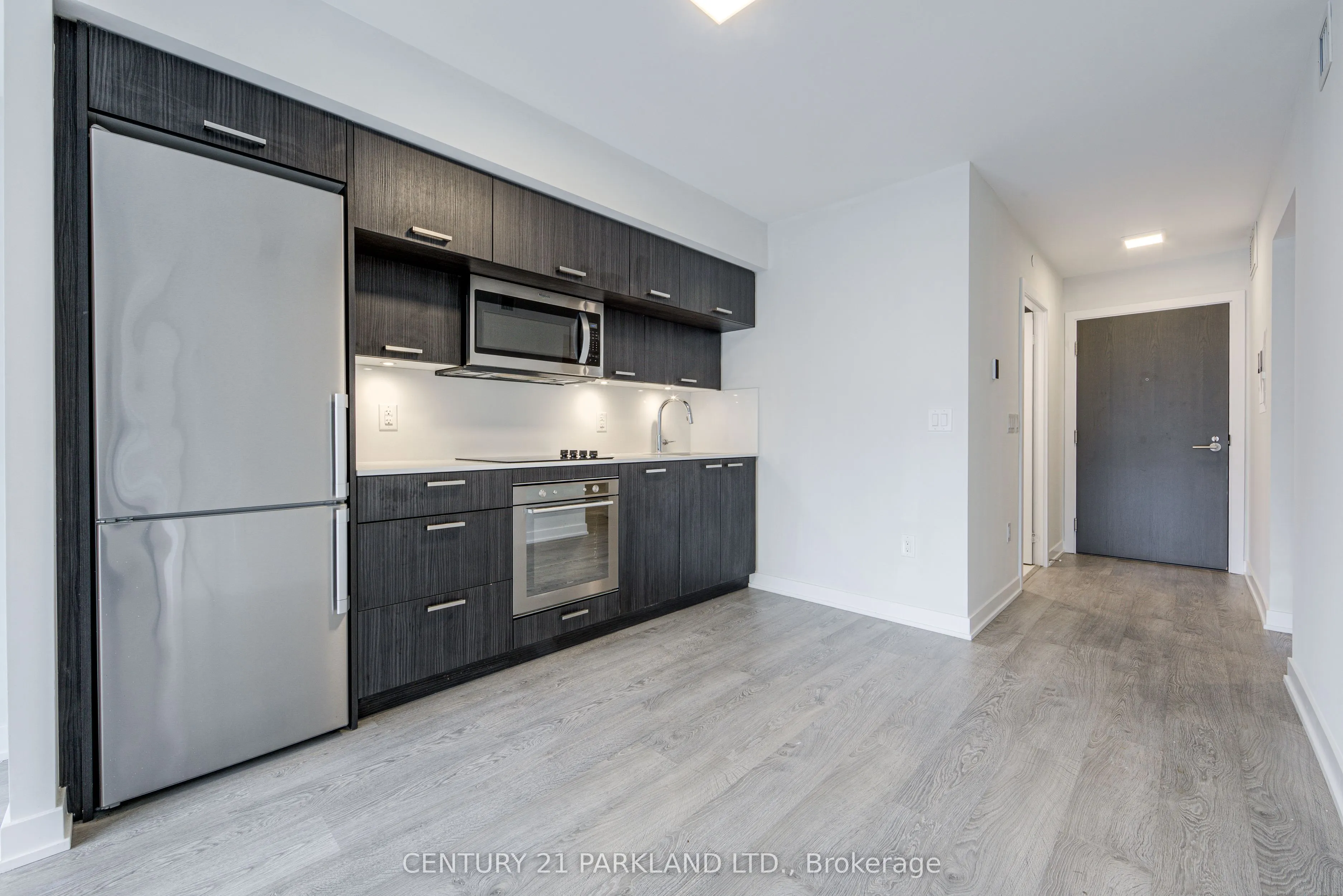 50 McCaul Street #607