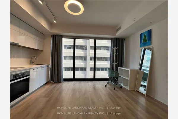 188 Cumberland Street #905