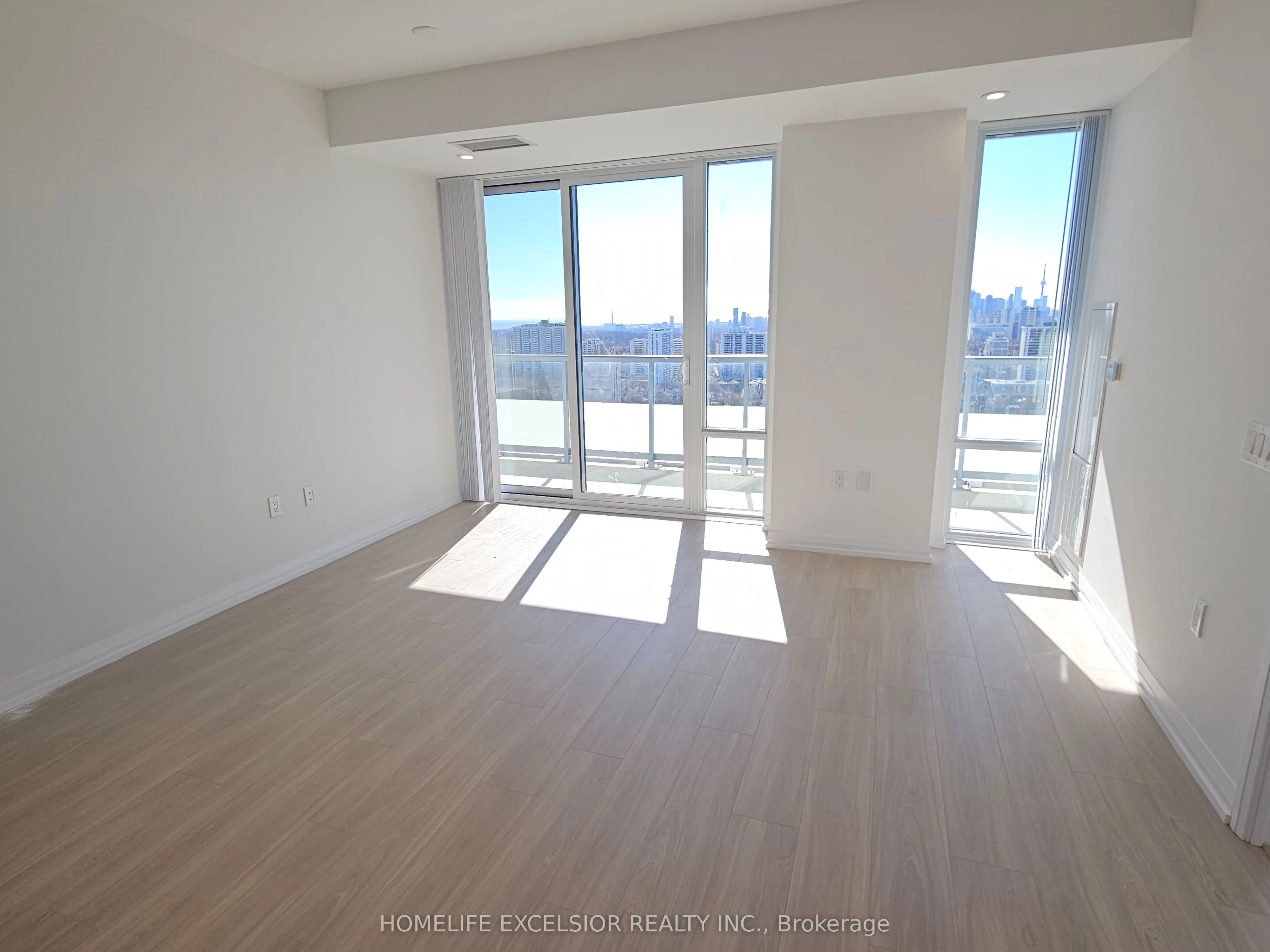 25 Holly Street #2808
