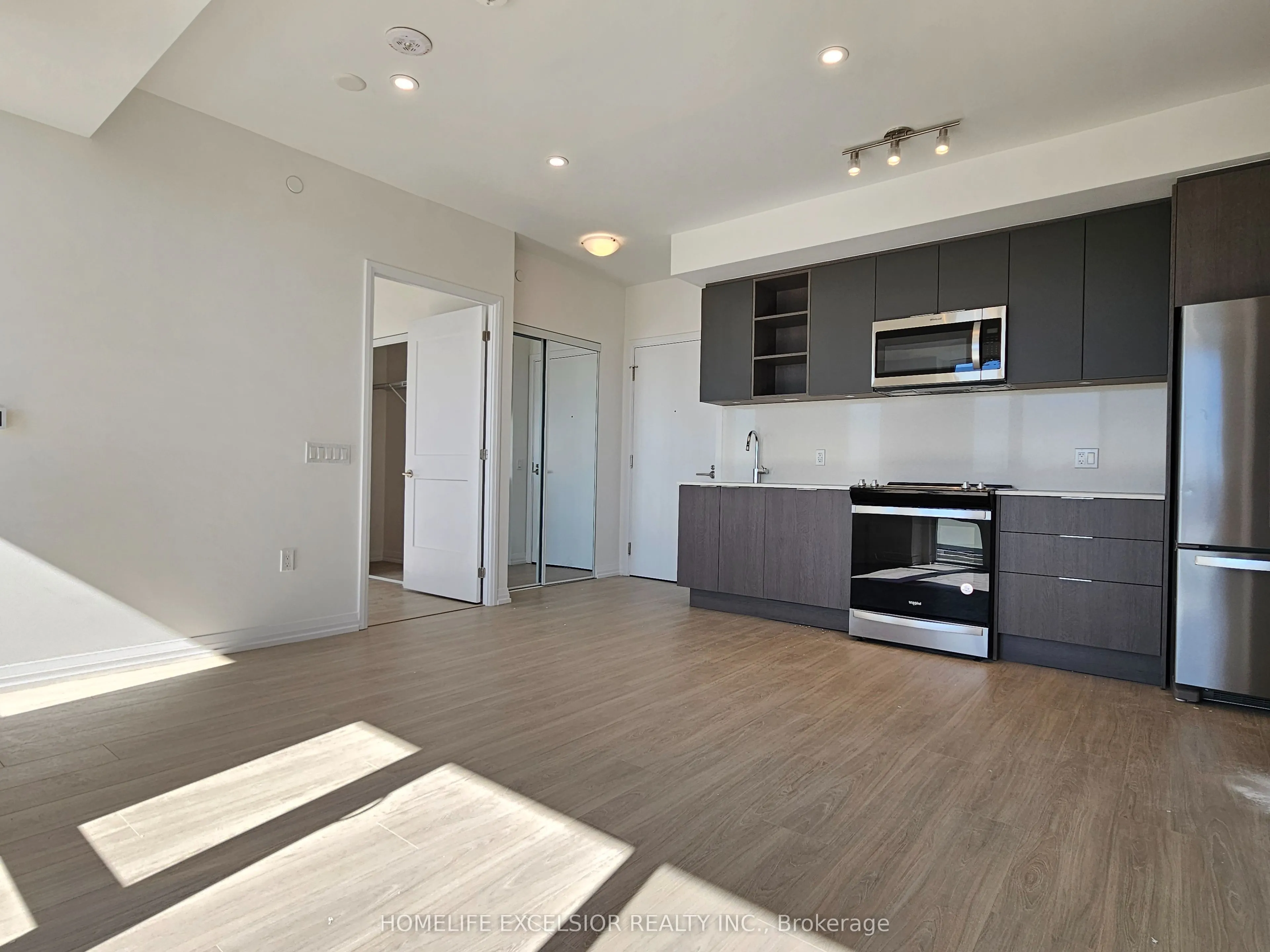 25 Holly Street #2808