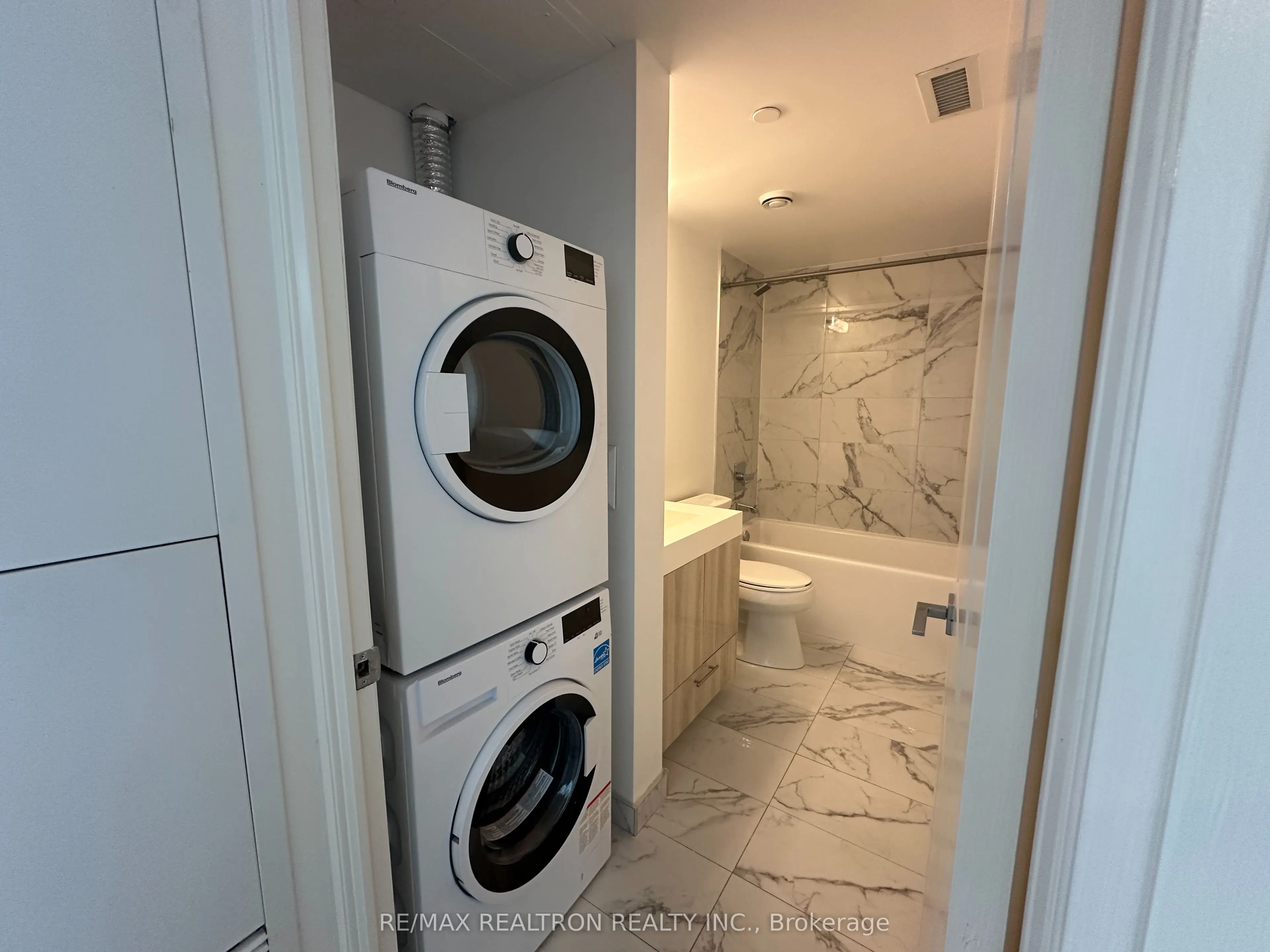 251 Jarvis Street #4513