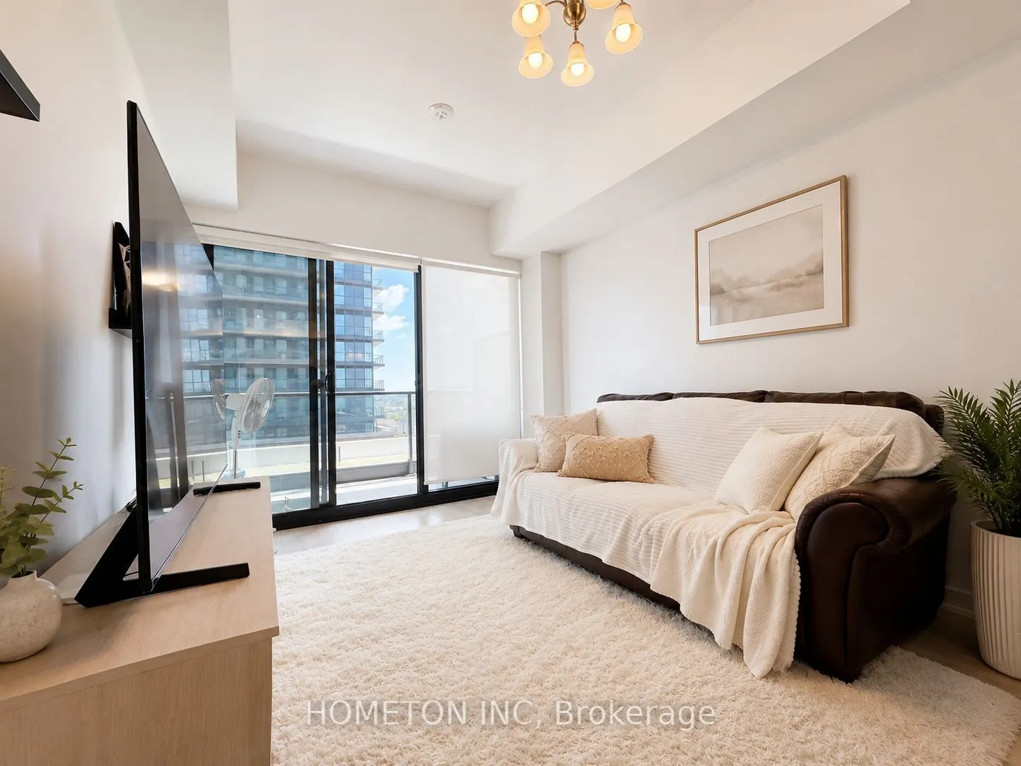 33 Frederick Todd Way #817