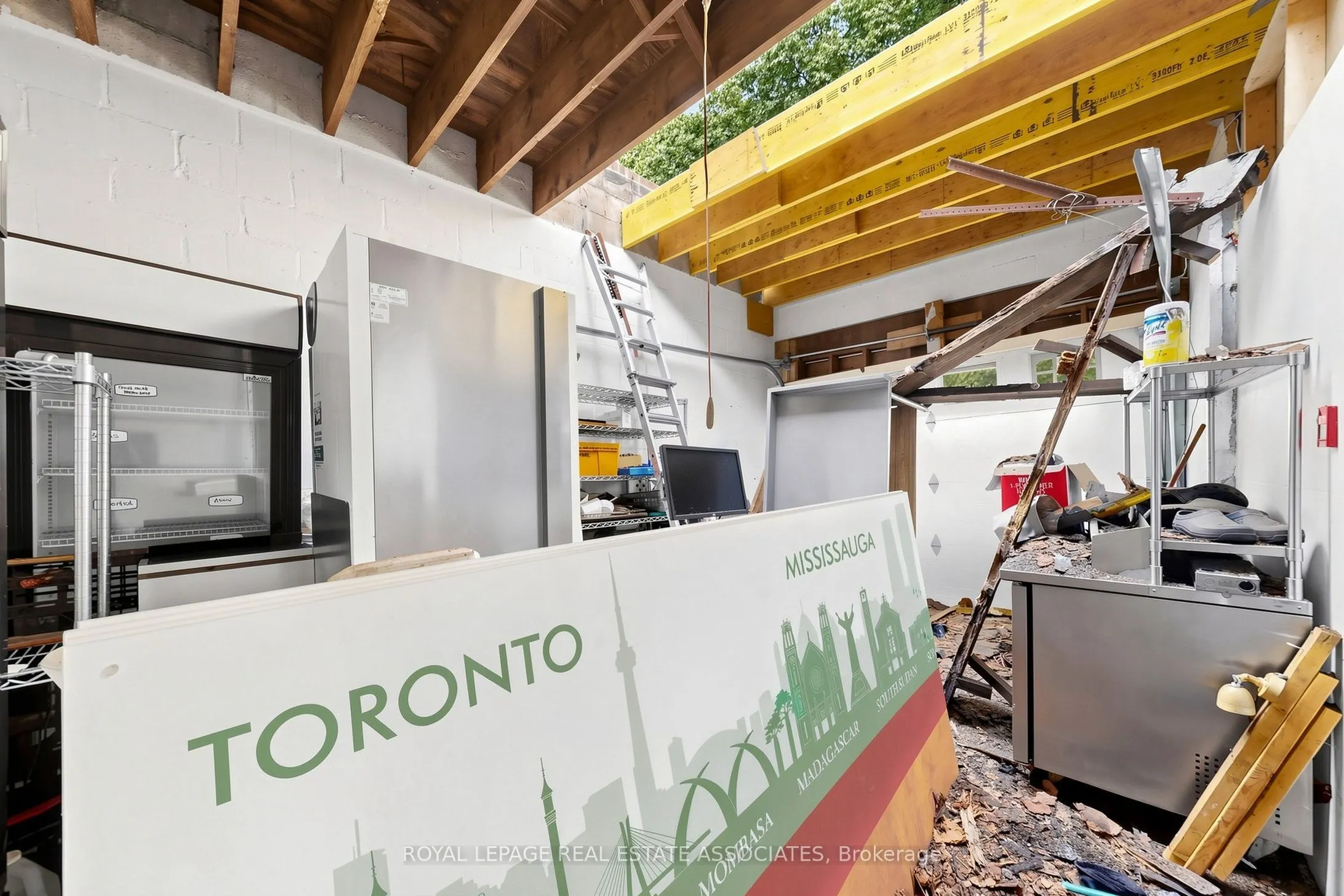 592 Queen Street W #Rear