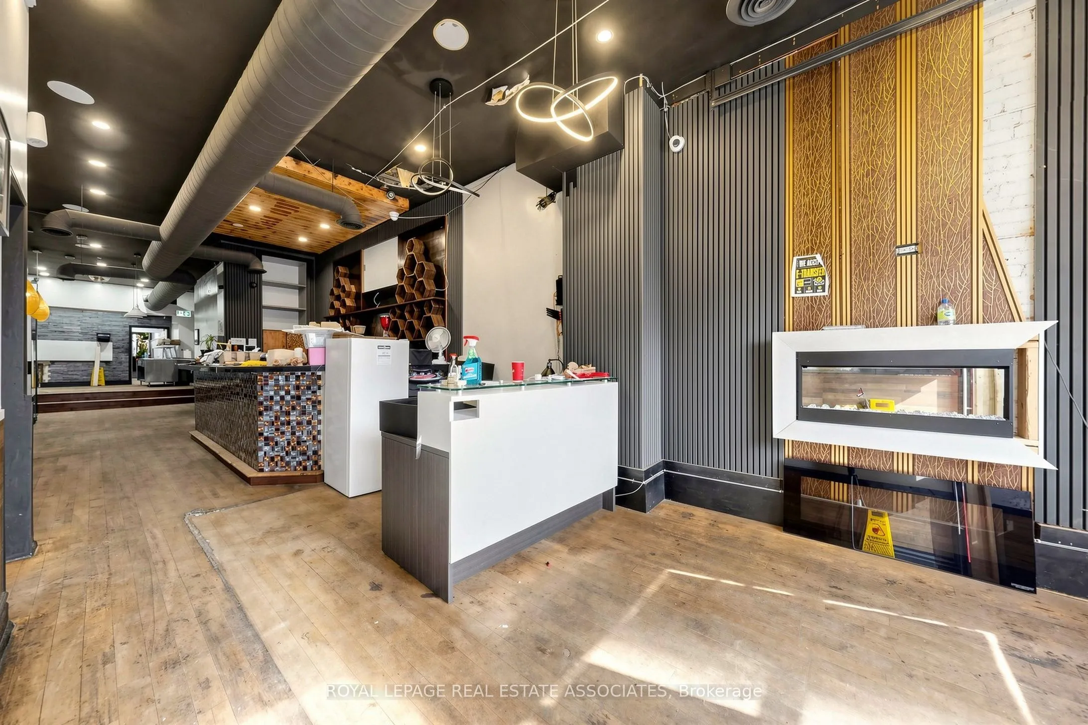 592 Queen Street W #Rear