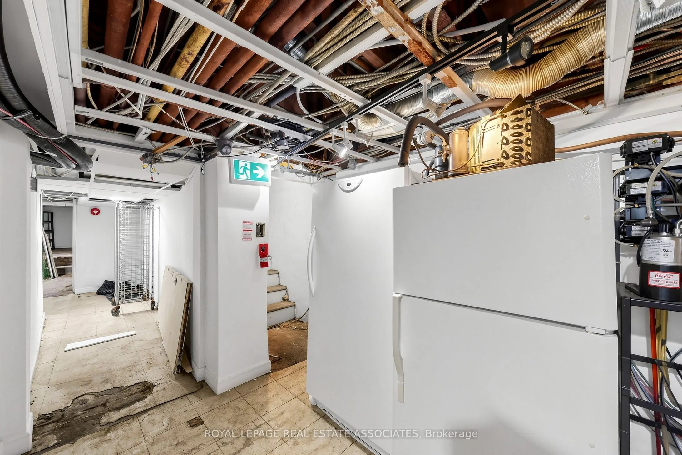 592 Queen Street W #Rear