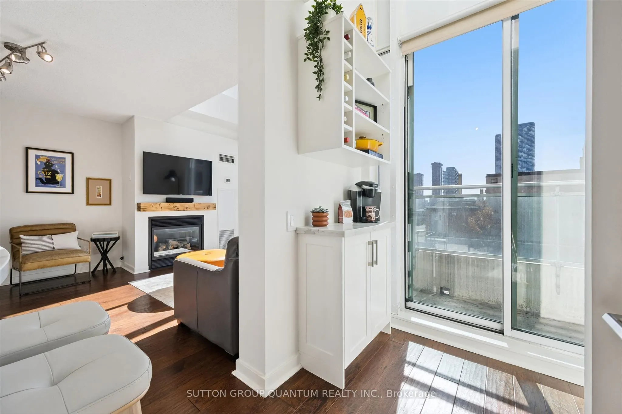77 Lombard Street #915