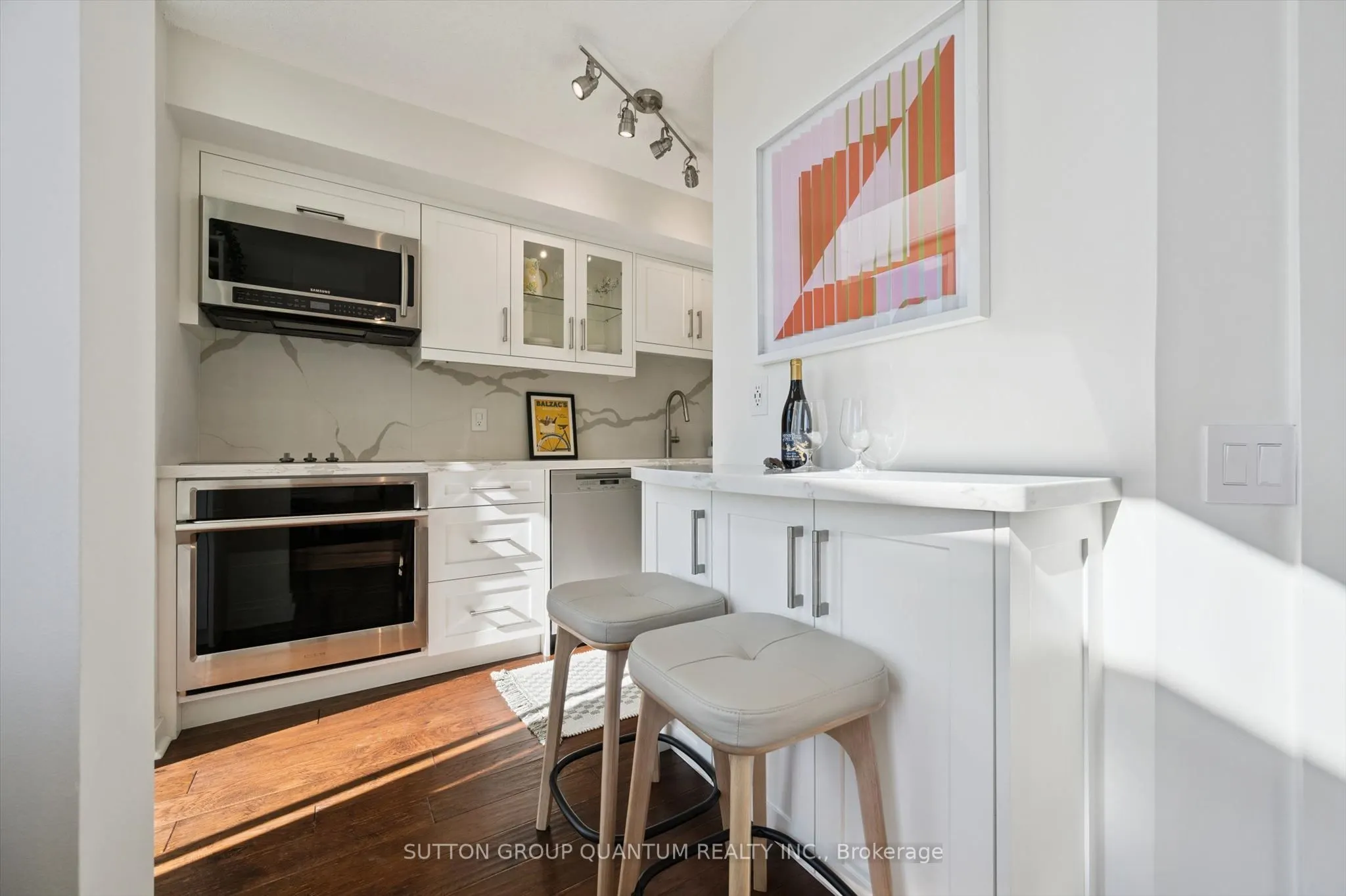 77 Lombard Street #915