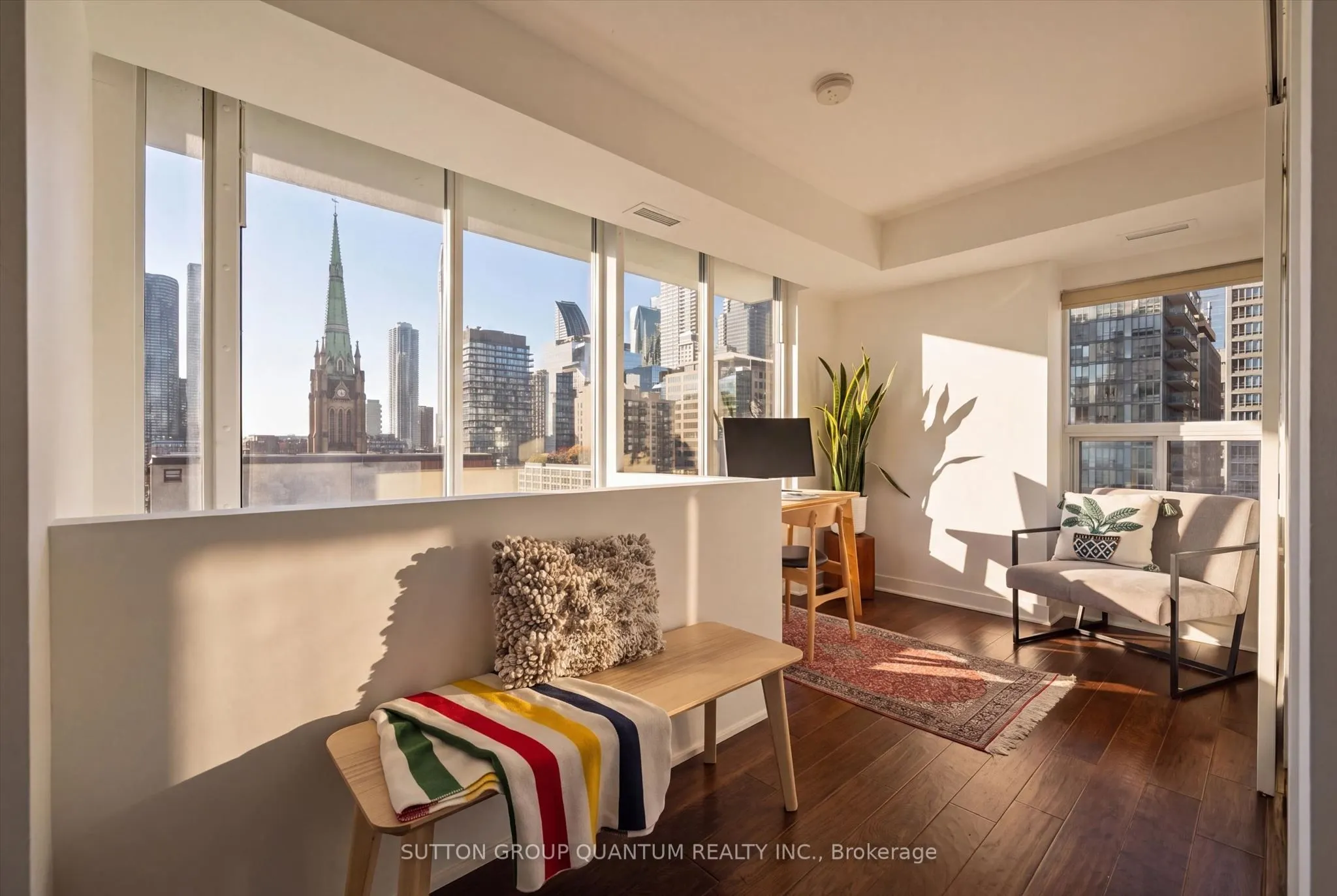 77 Lombard Street #915