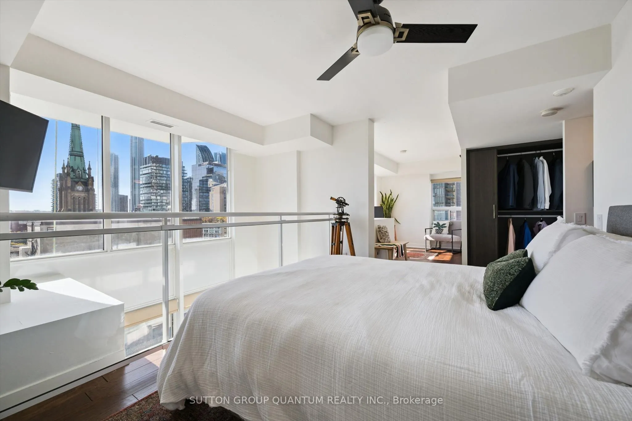 77 Lombard Street #915