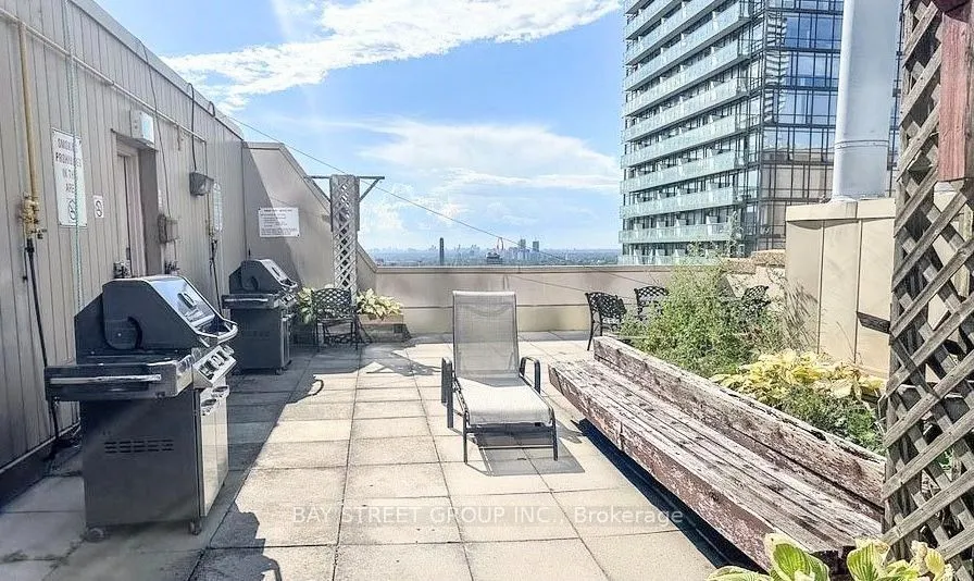 25 Grenville Street #1106