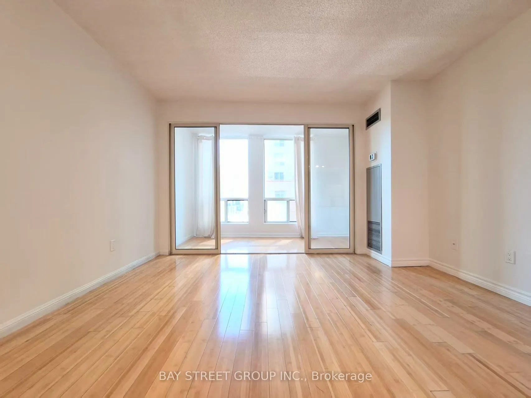 25 Grenville Street #6