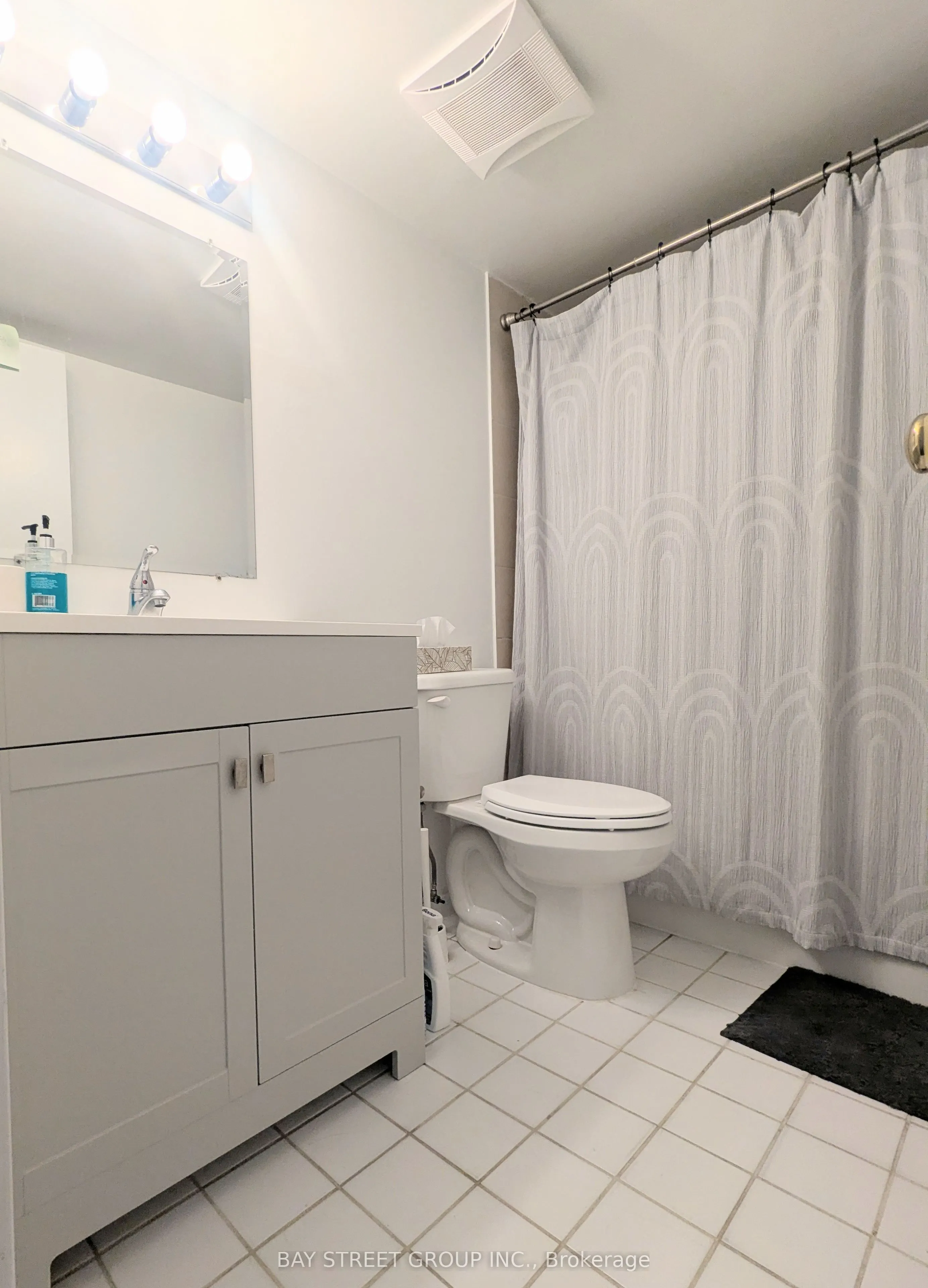 25 Grenville Street #1106