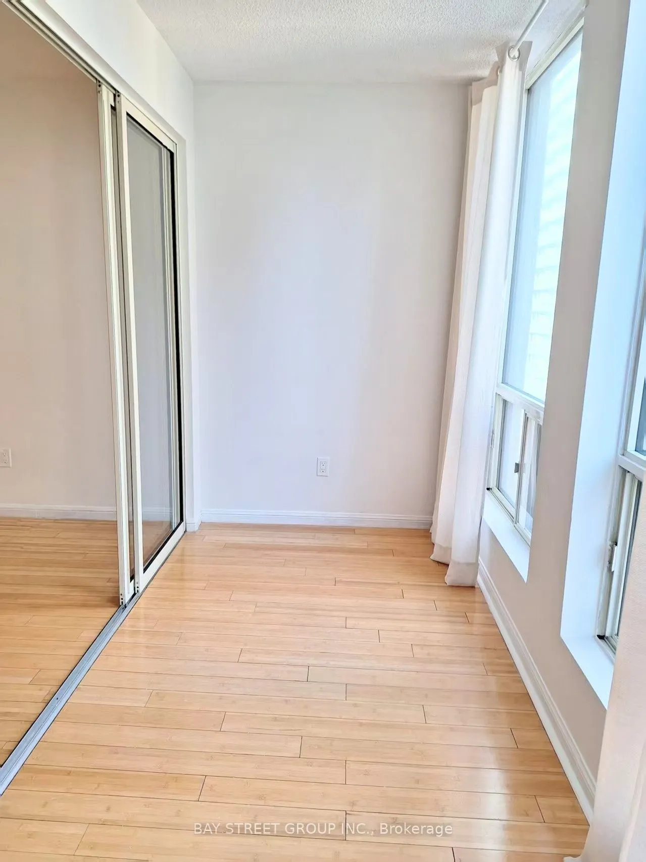 25 Grenville Street #6