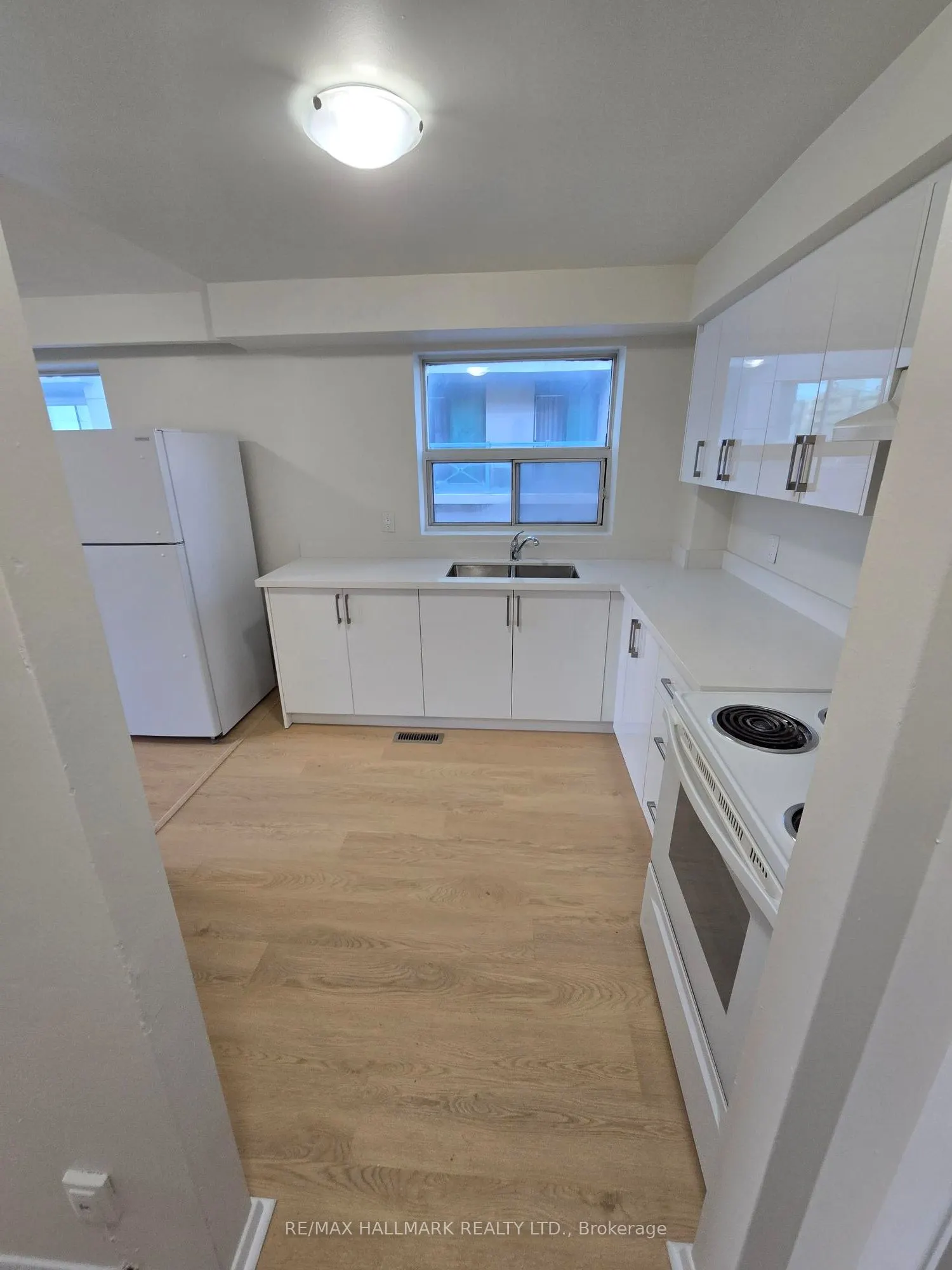 914 Sheppard Avenue W #1