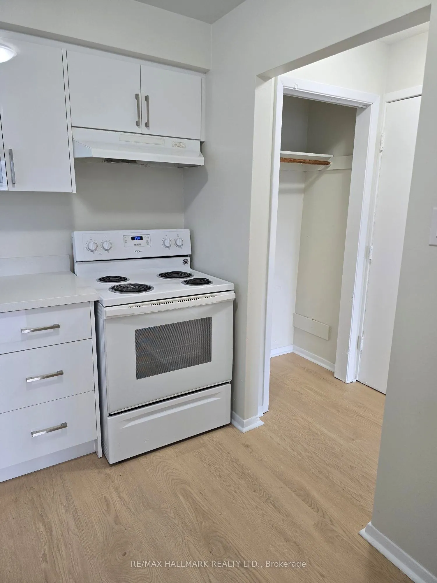 914 Sheppard Avenue W #1