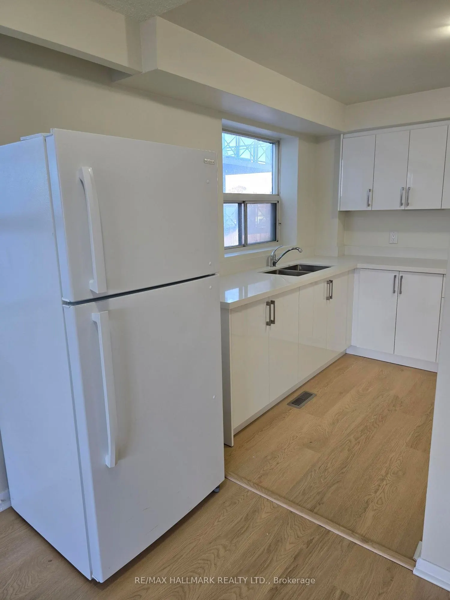 914 Sheppard Avenue W #1