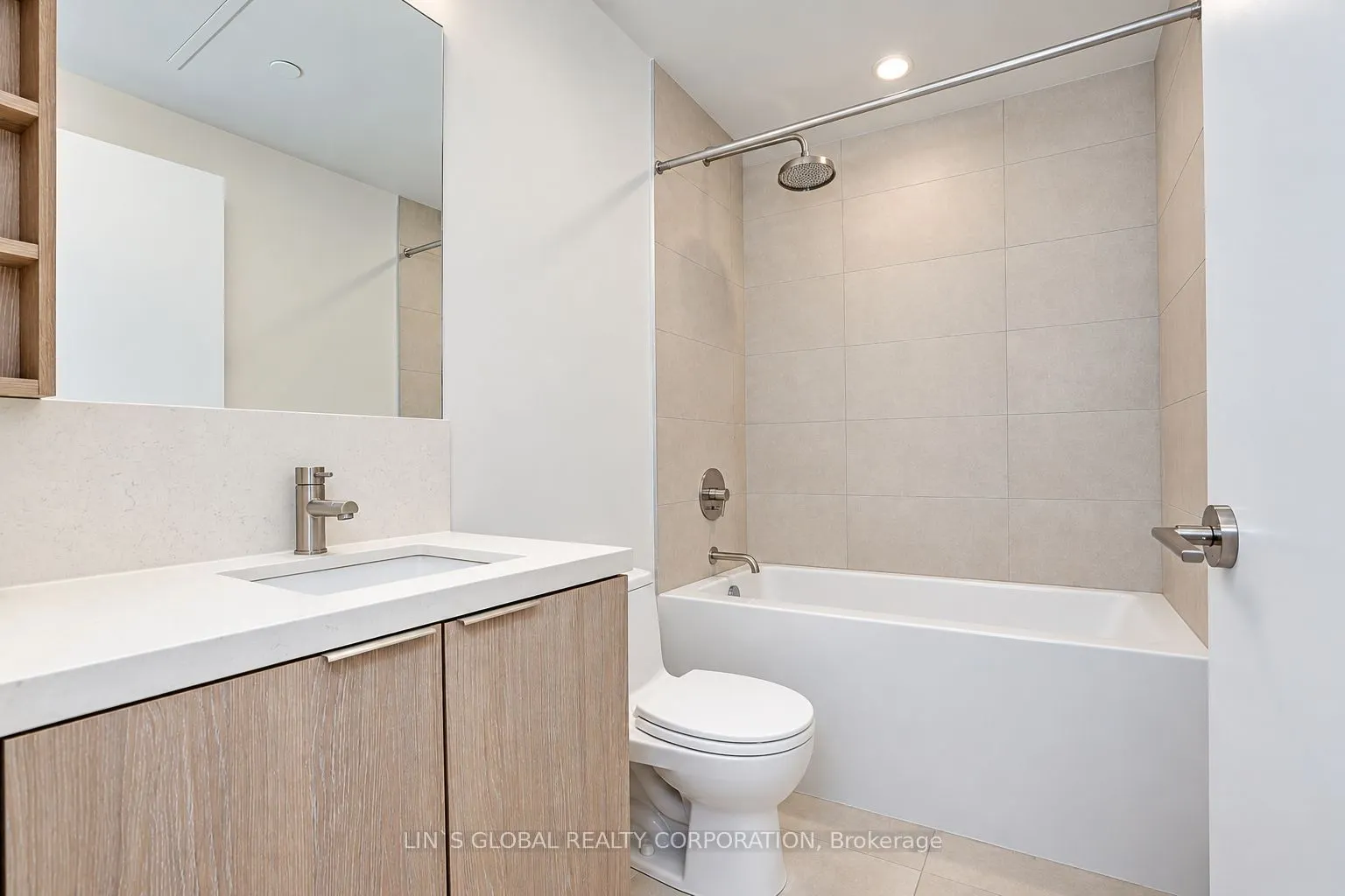 2020 Bathurst Street #523