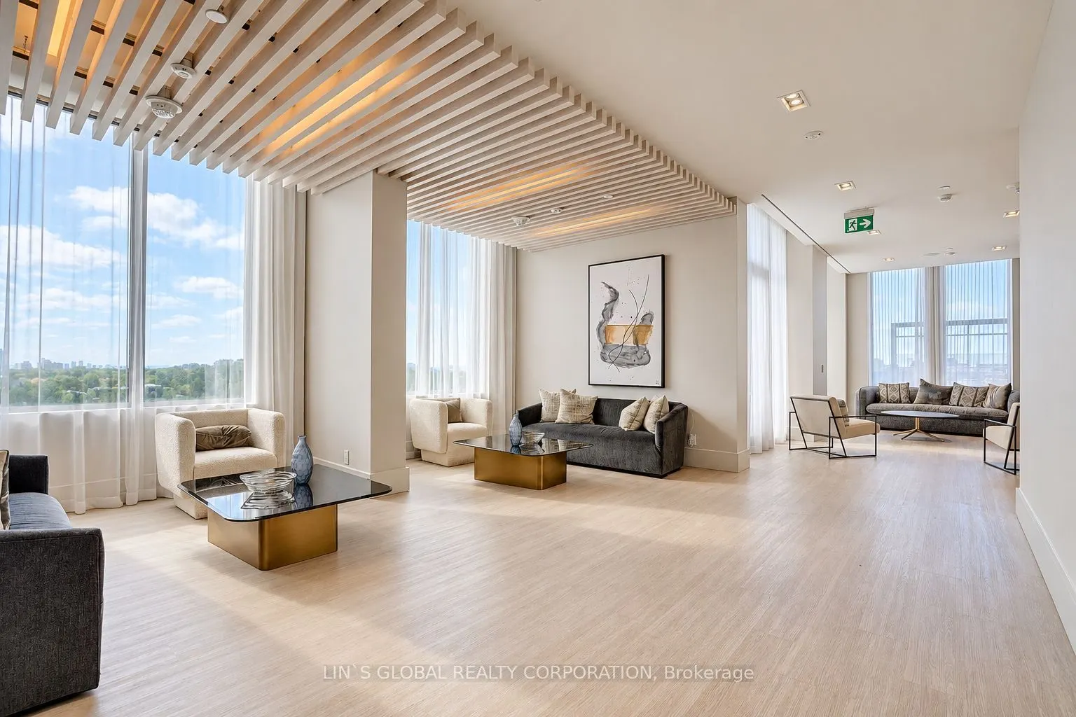 2020 Bathurst Street #523