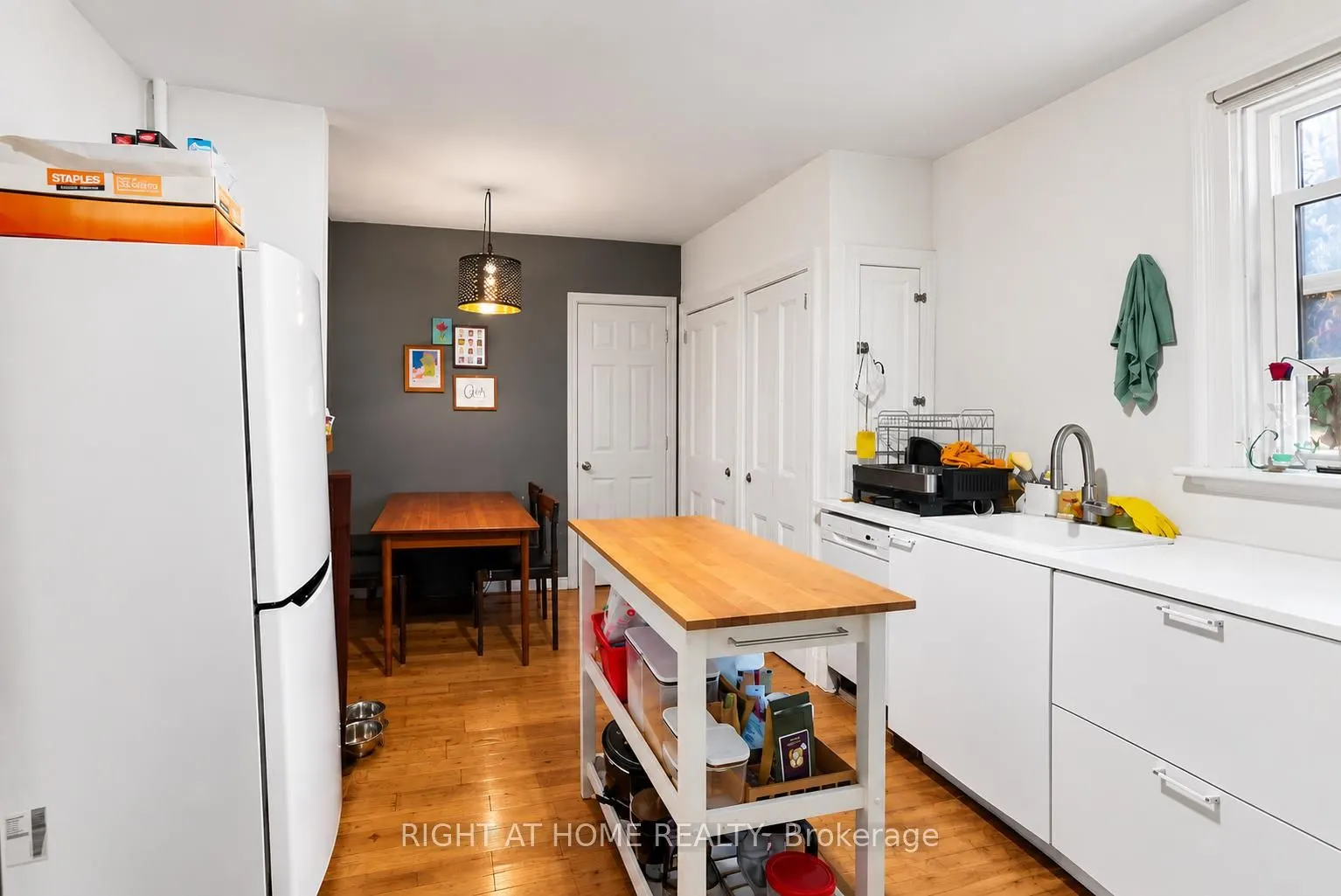 10 Borden Street #Main floor