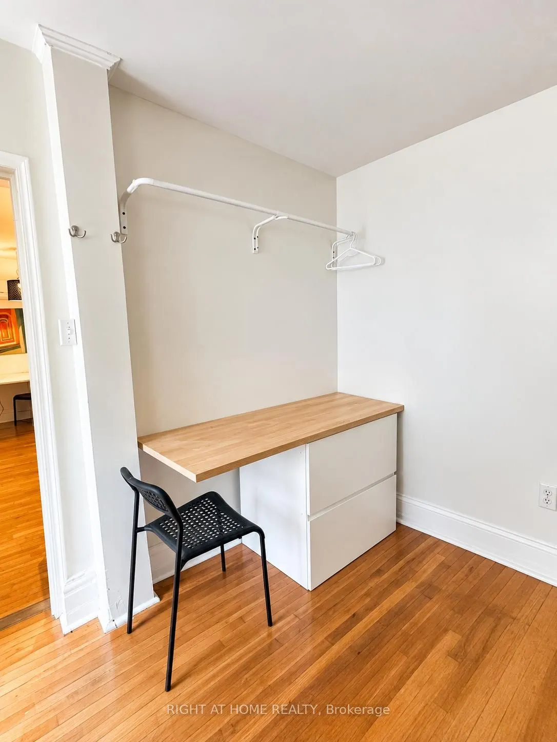 10 Borden Street #Main floor