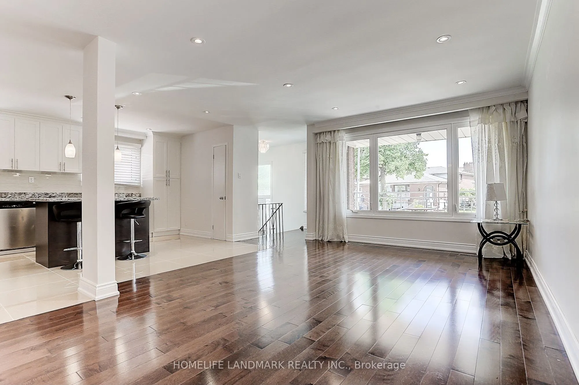 18 Faye Drive #Main Unit