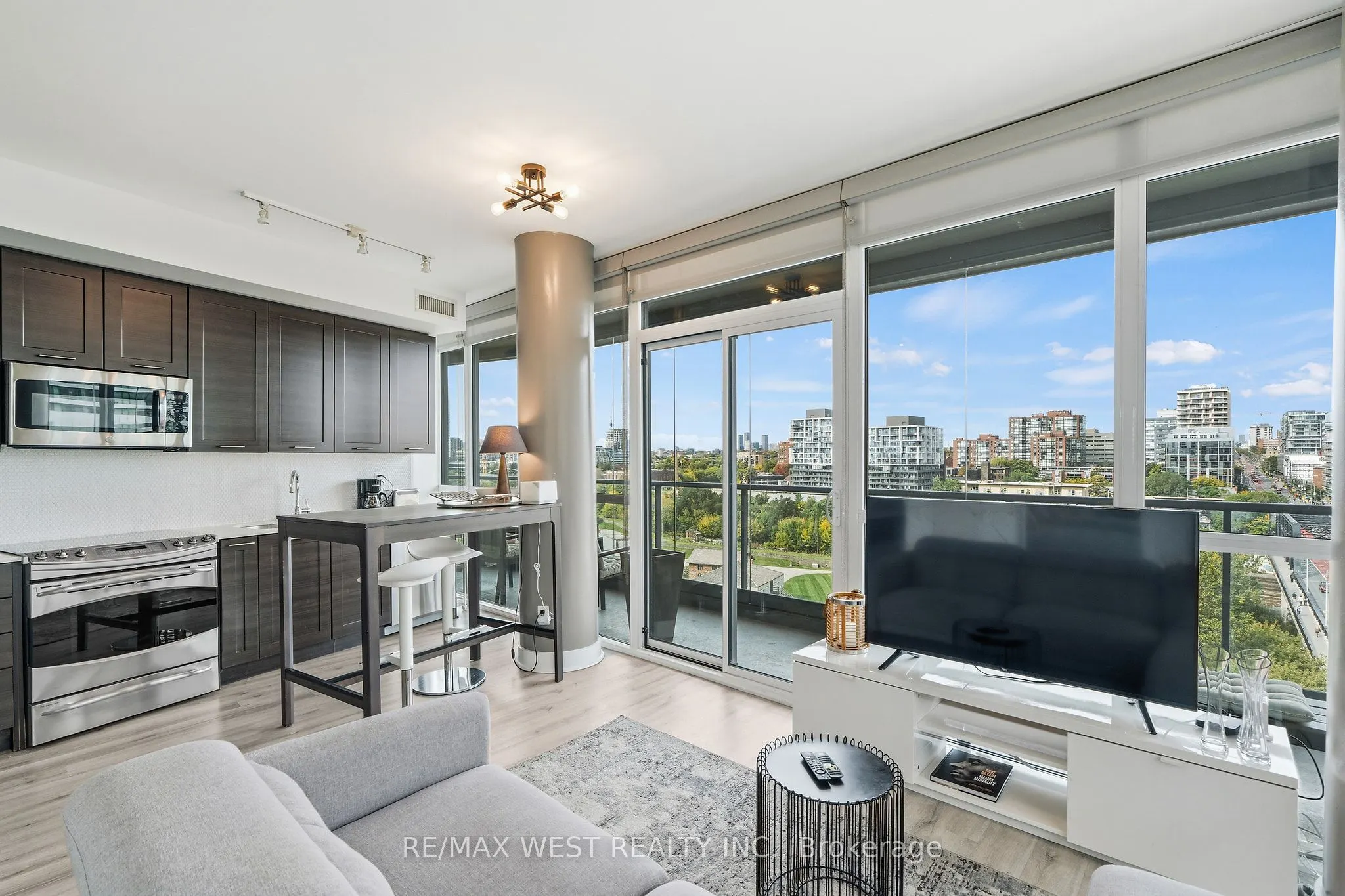 169 Fort York Boulevard #1002