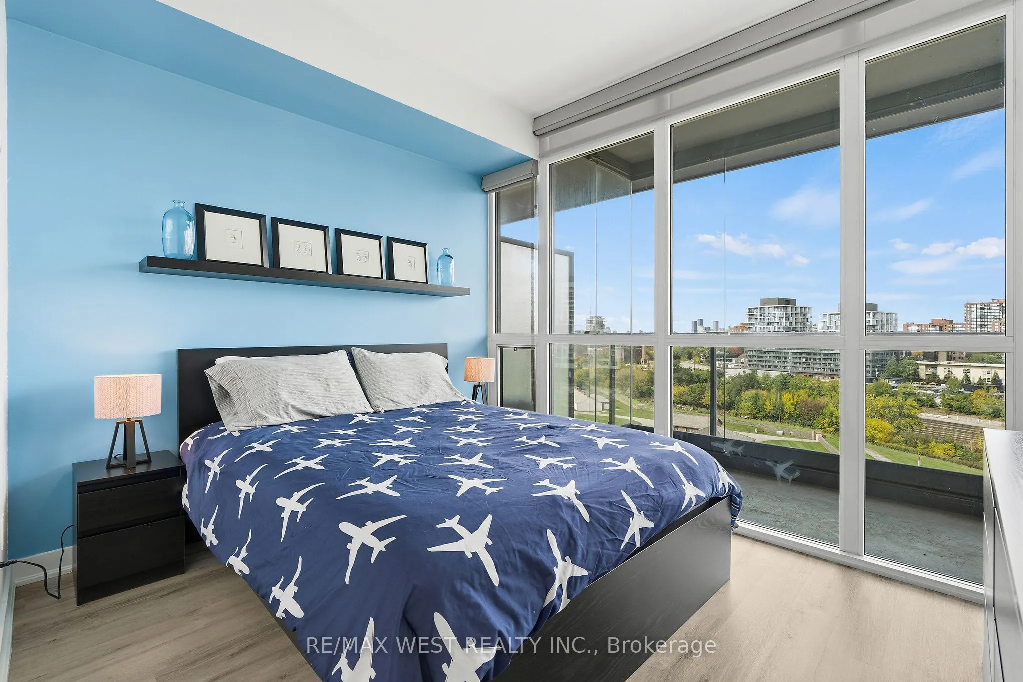 169 Fort York Boulevard #1002