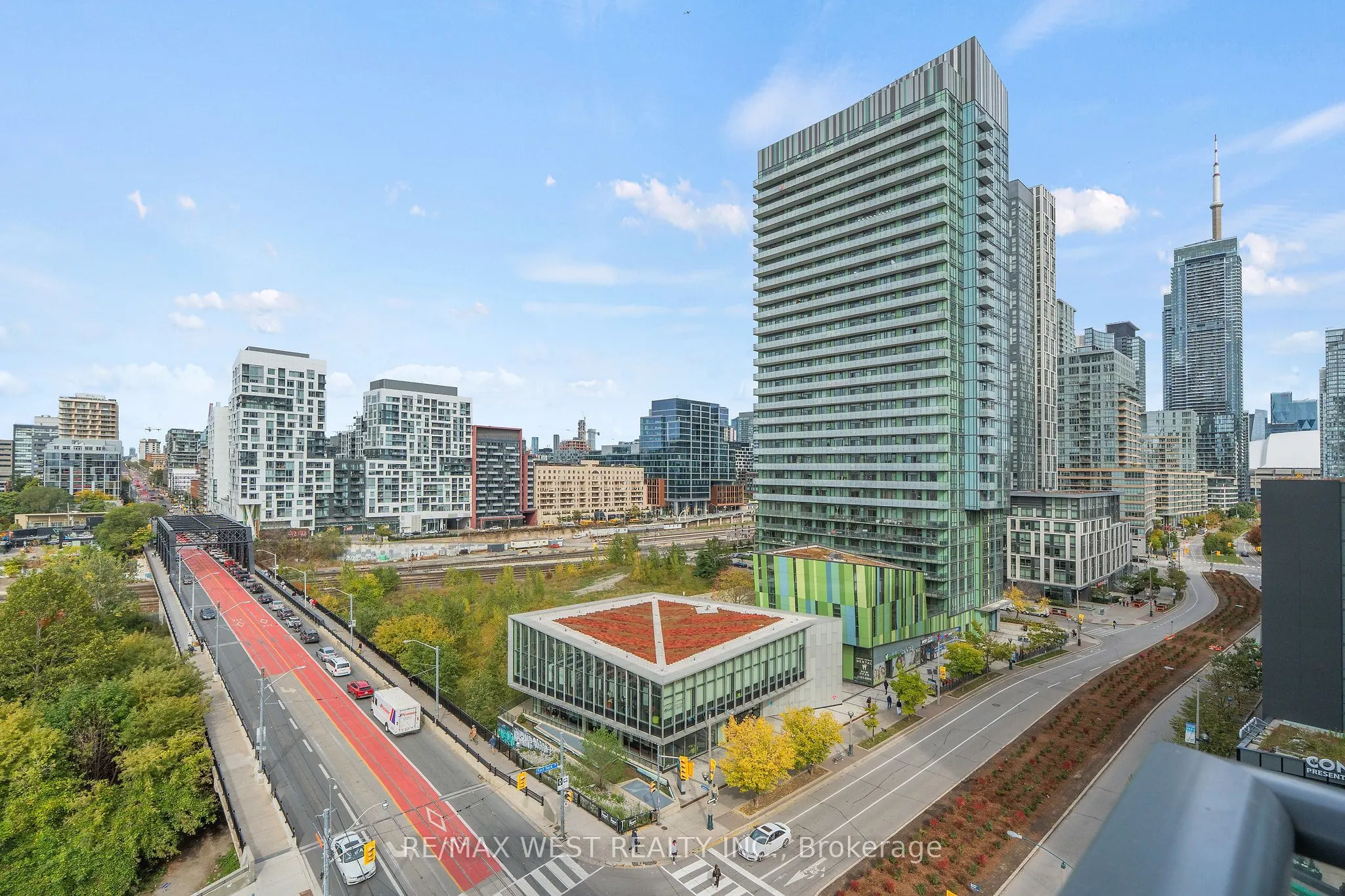 169 Fort York Boulevard #1002
